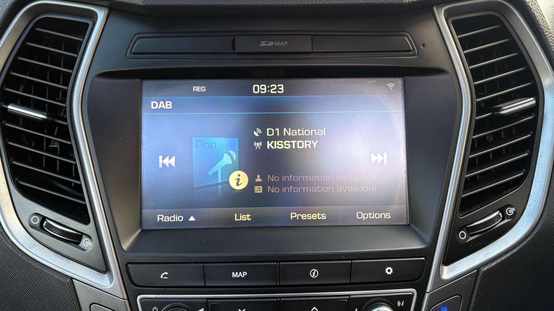Hyundai Santa Fe view 27
