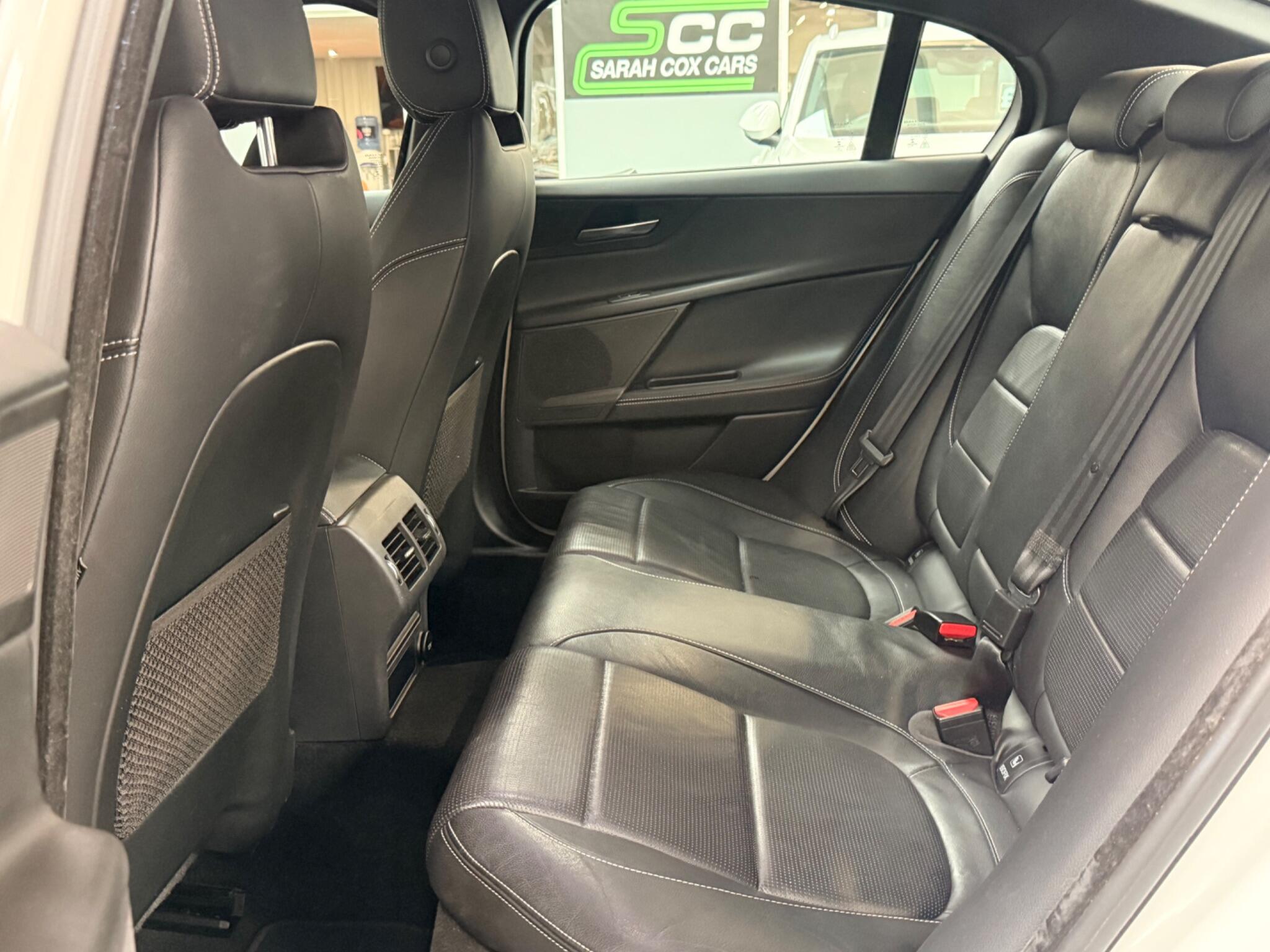 Jaguar Xe view 10