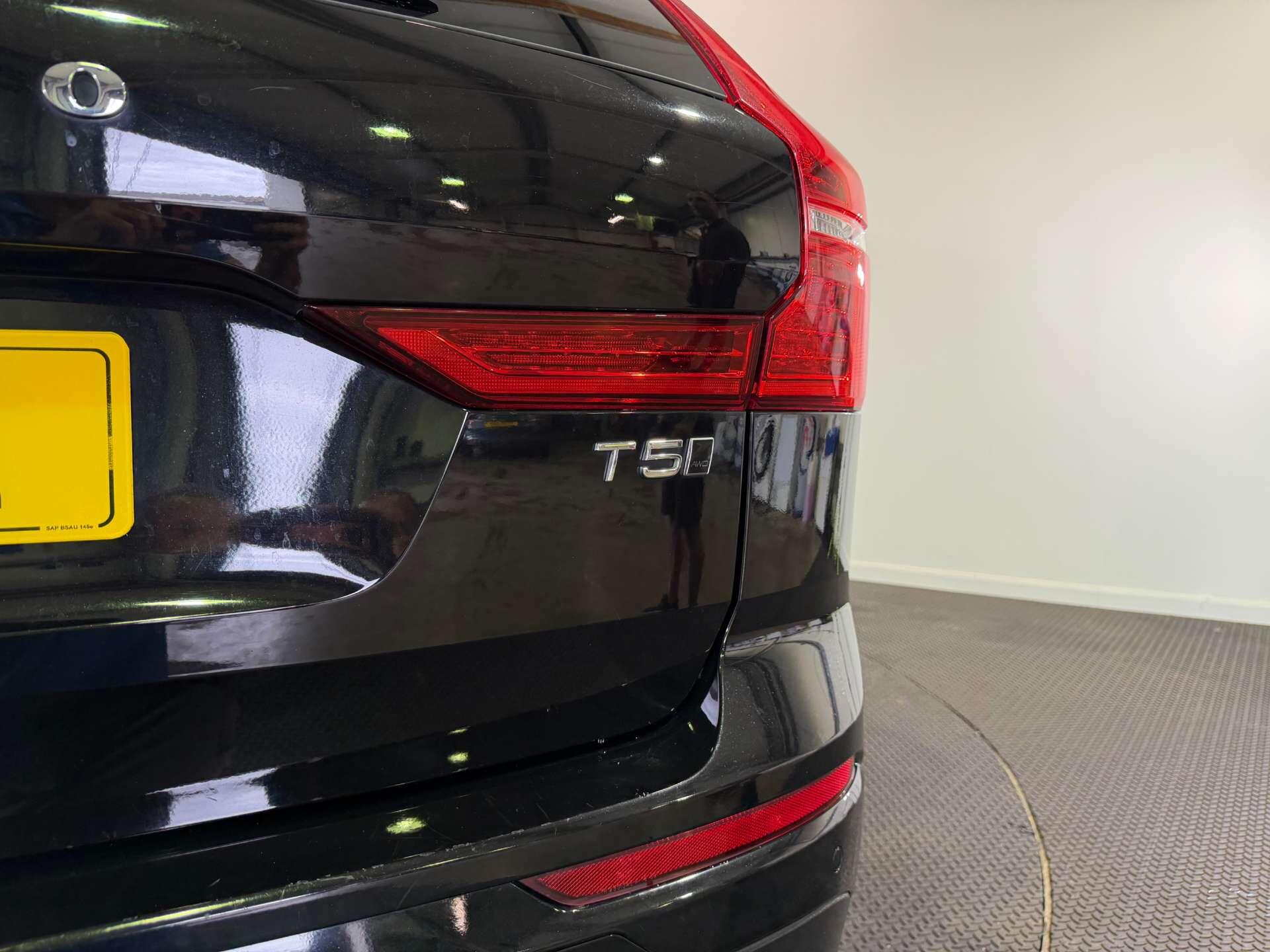 Volvo XC60 view 10