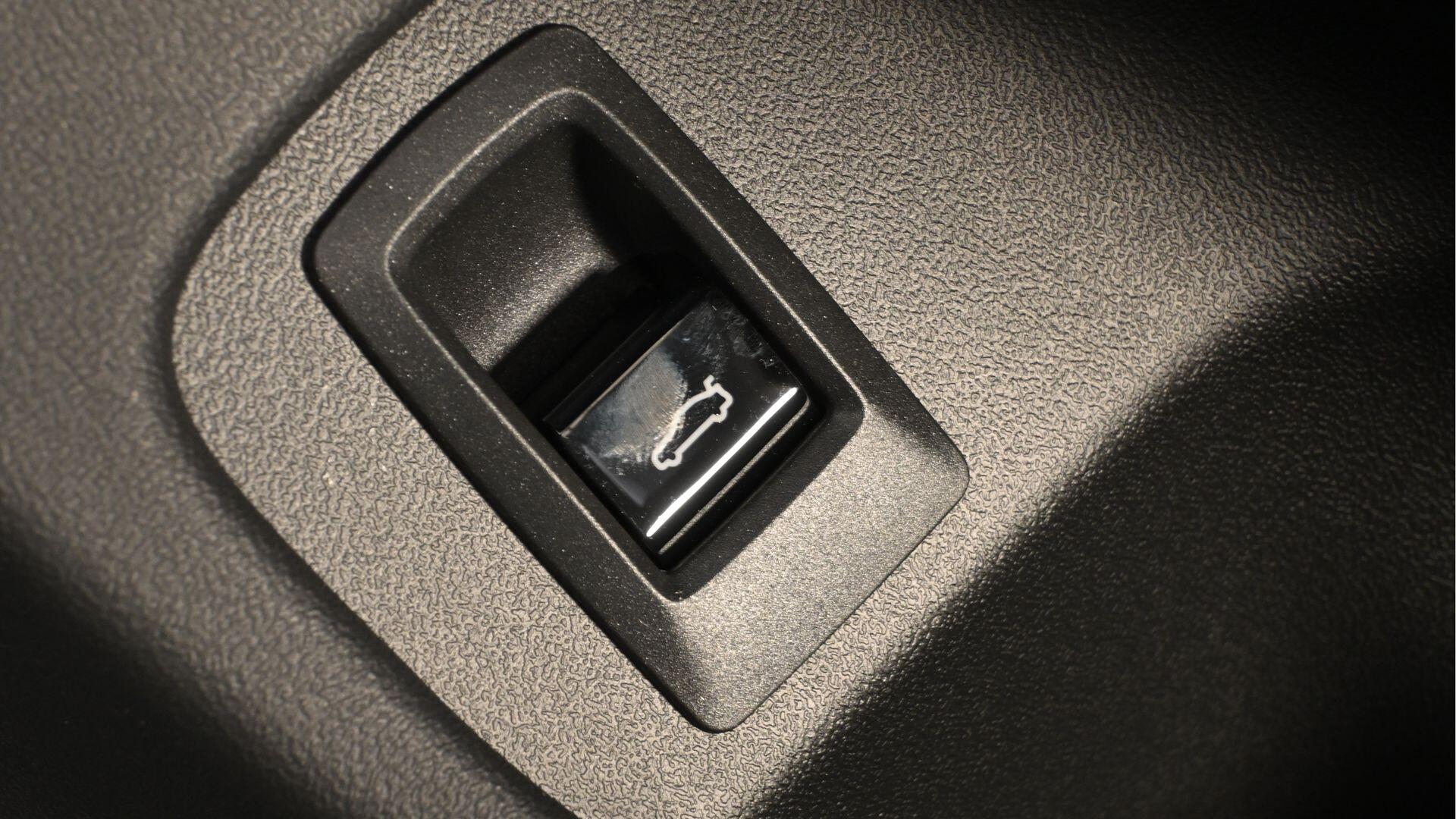BMW M5 view 27