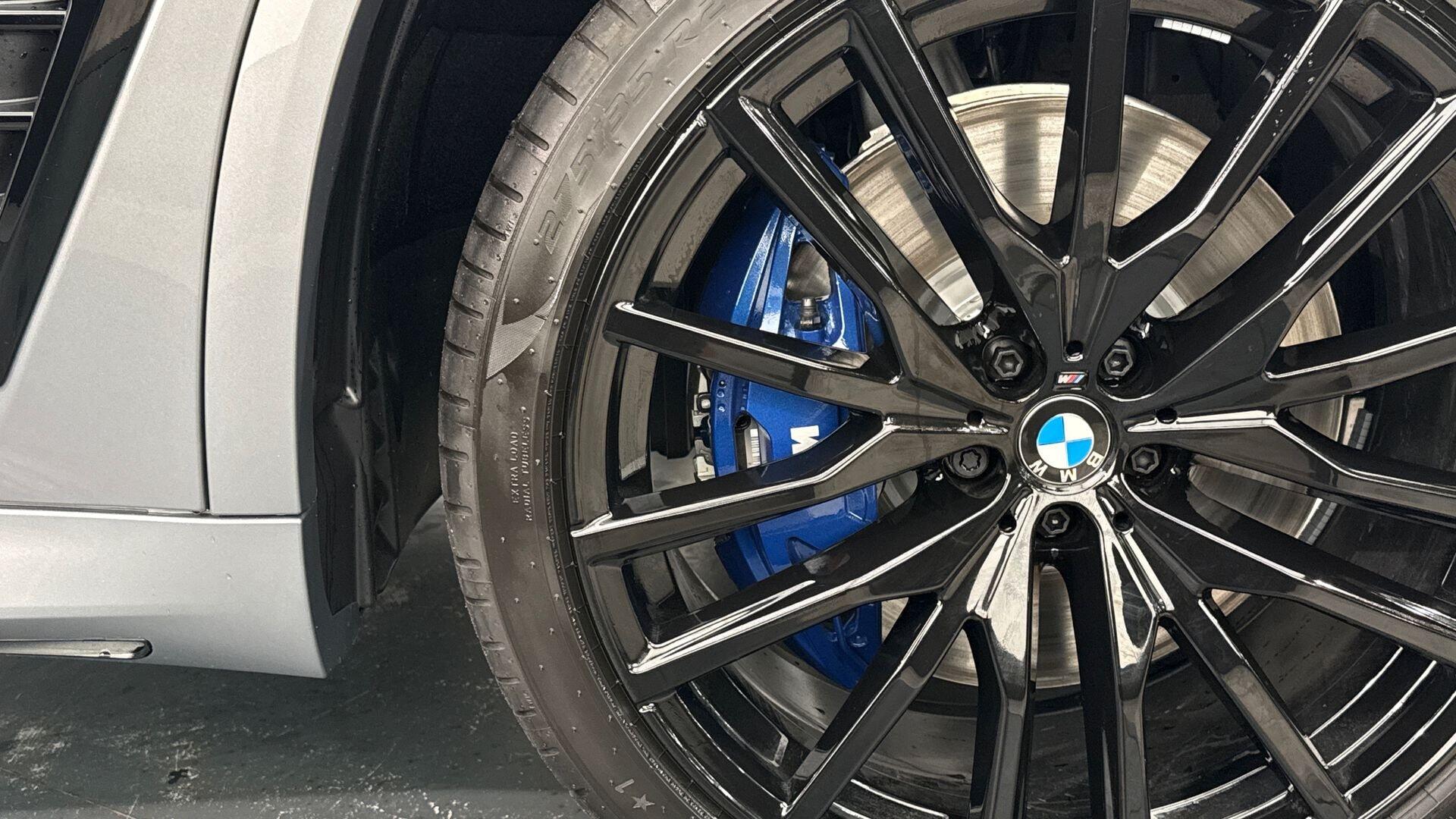 BMW X5 view 38