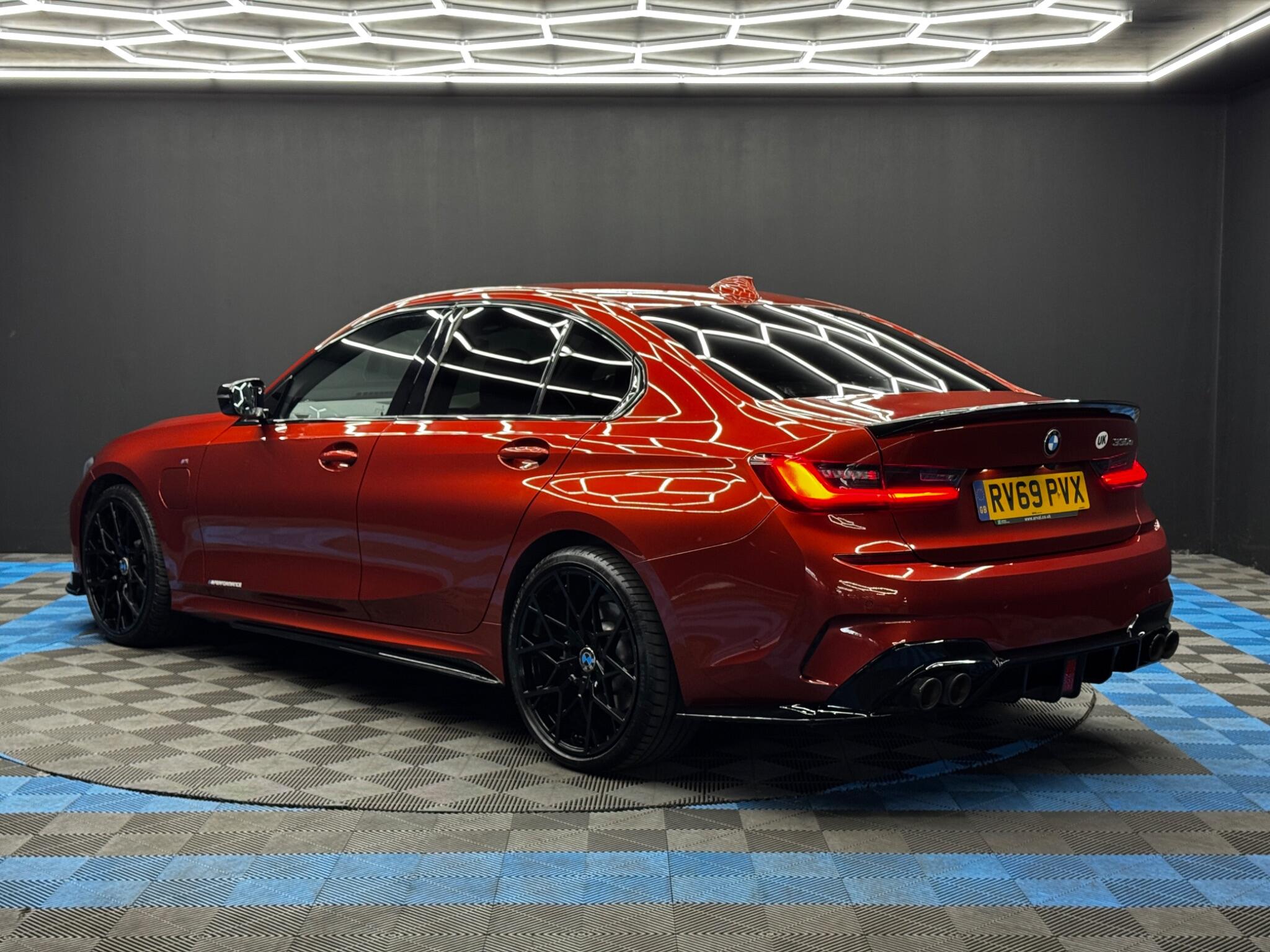 BMW 3 Series view 7