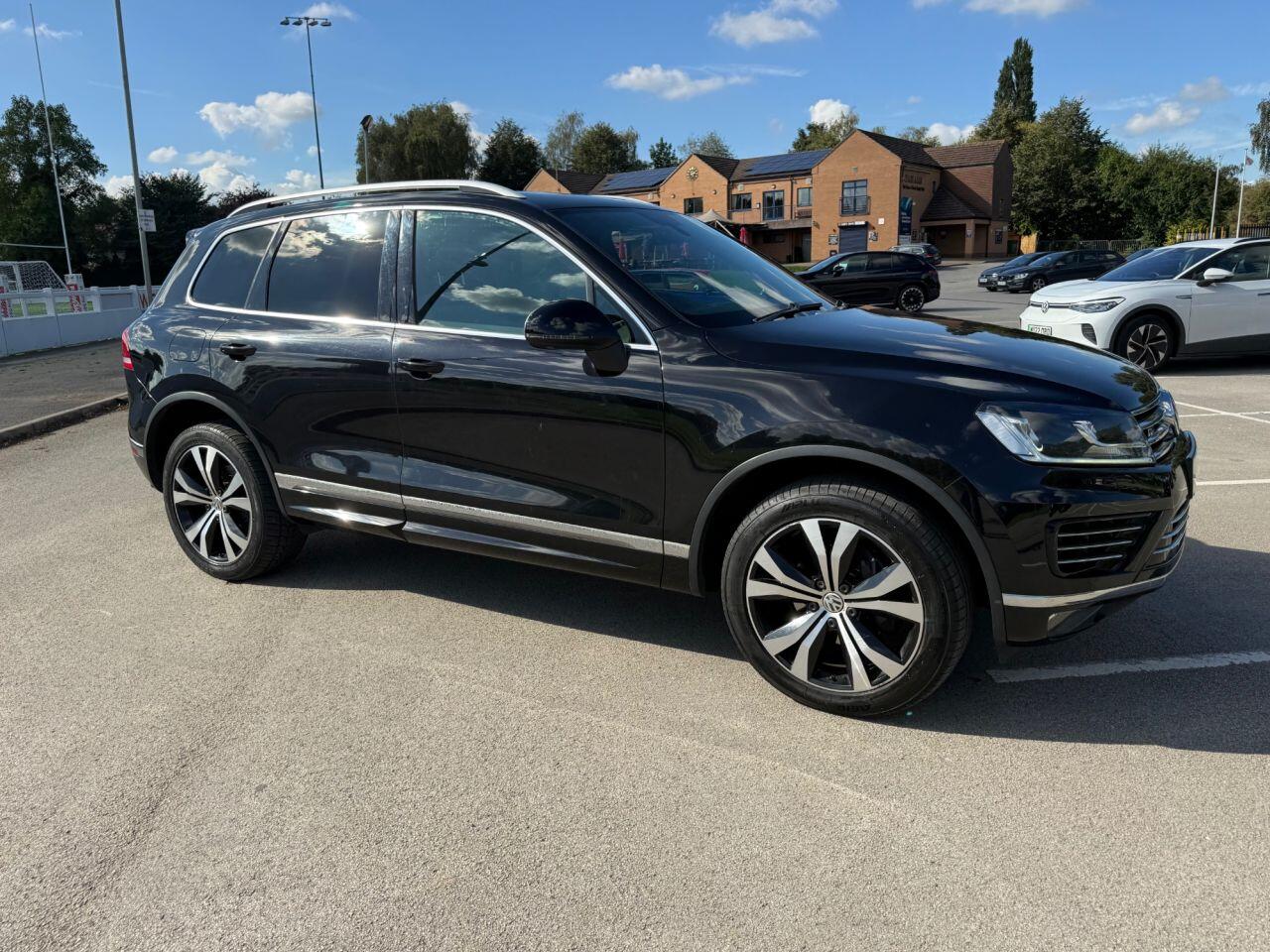 Volkswagen Touareg view 56