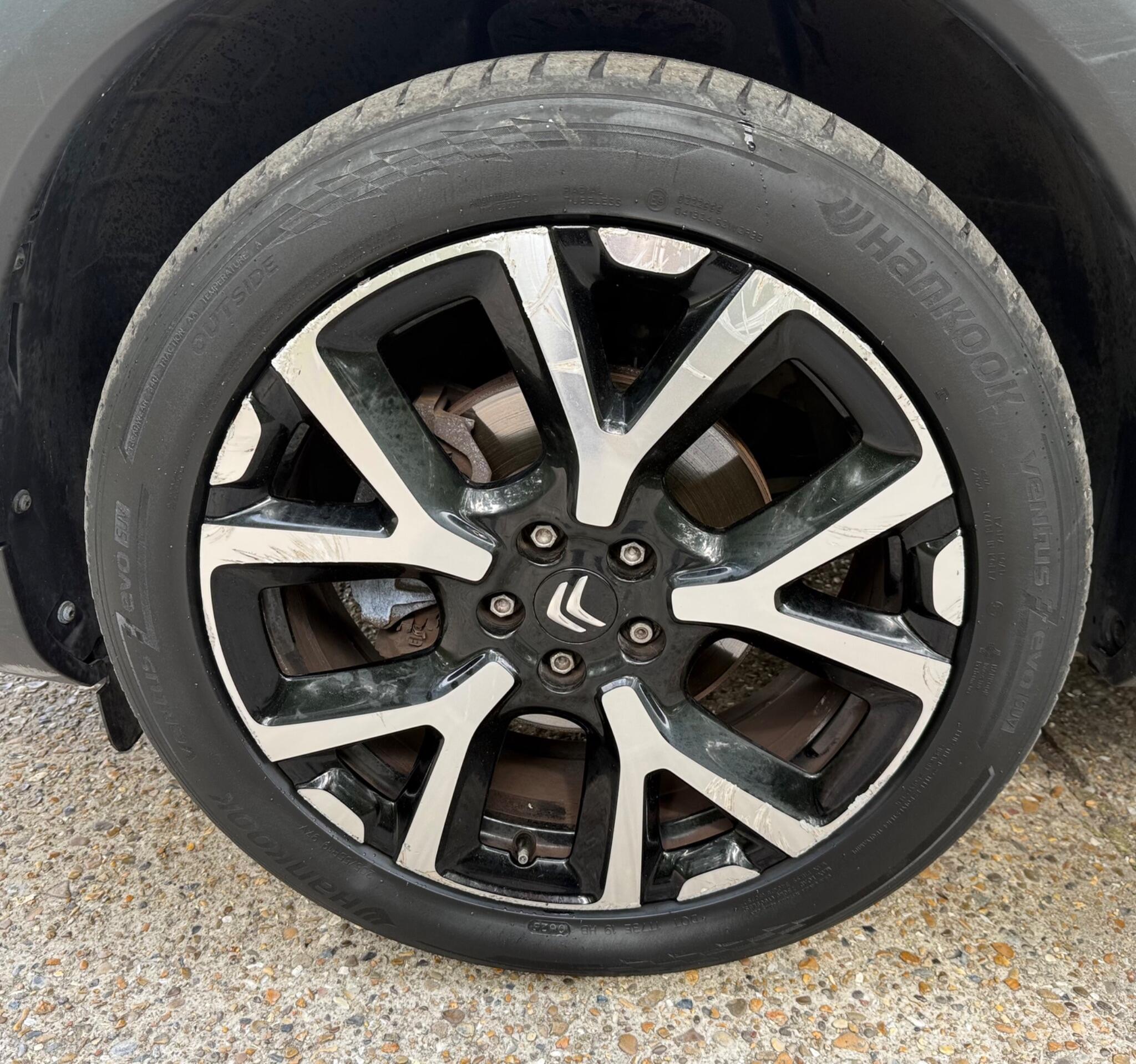 Citroen C5 Aircross view 23