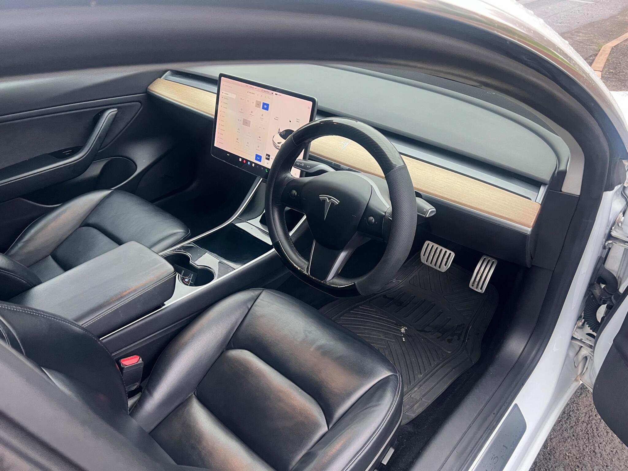 2019 Tesla Model 3 (Dual Motor) Performance Auto 4WDE 4dr (Performance Upgrade) • 162,000 miles image 25