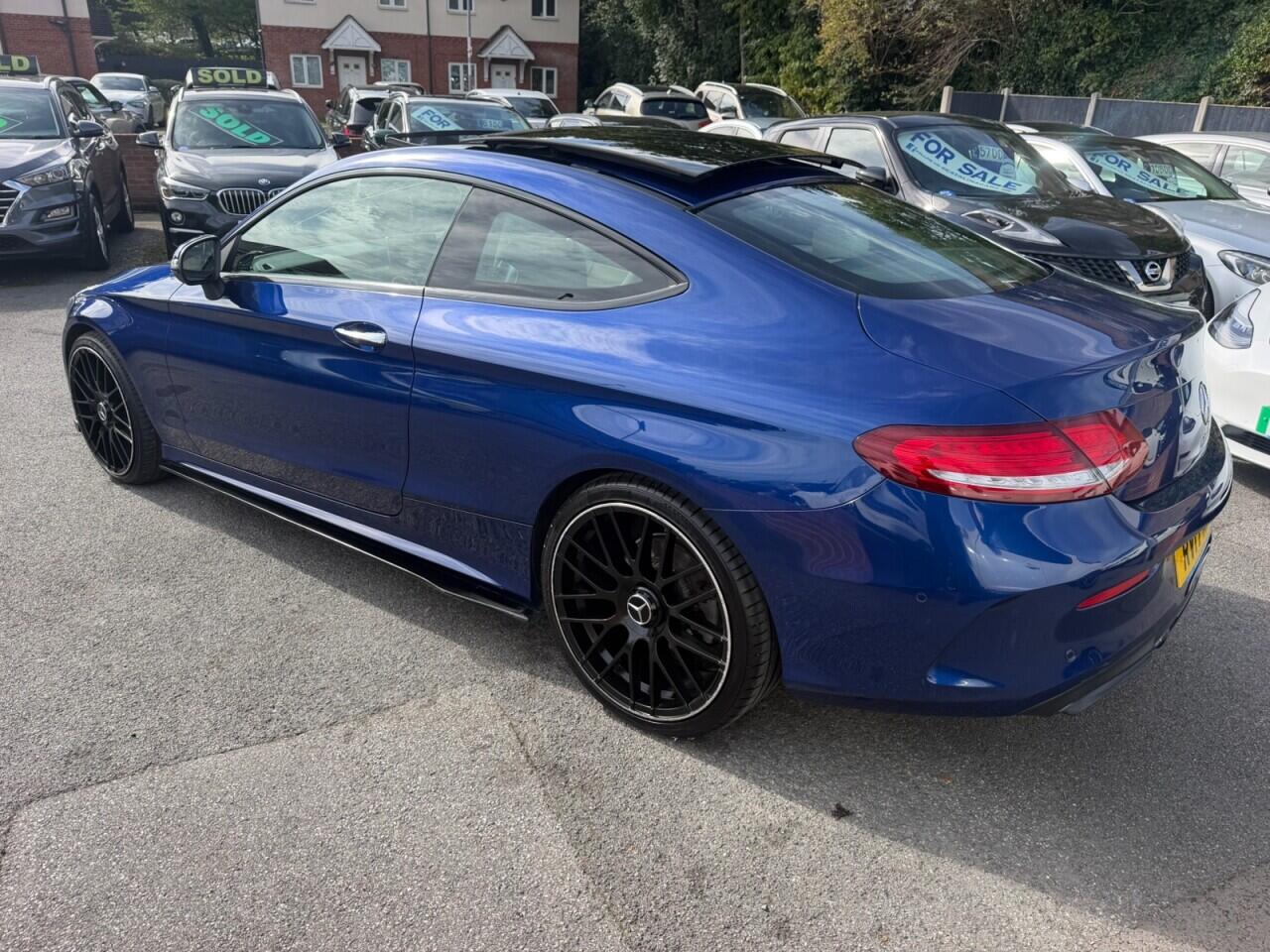 Mercedes-Benz C-Class view 6
