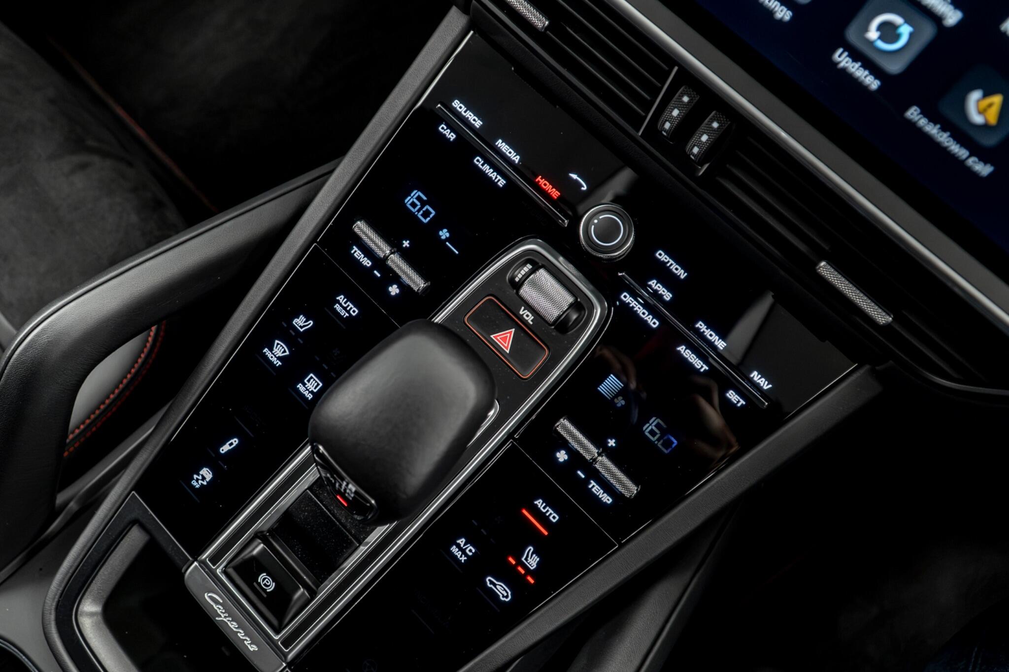 Porsche Cayenne view 34