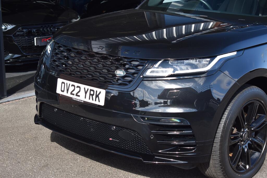 Land Rover Range Rover Velar view 21