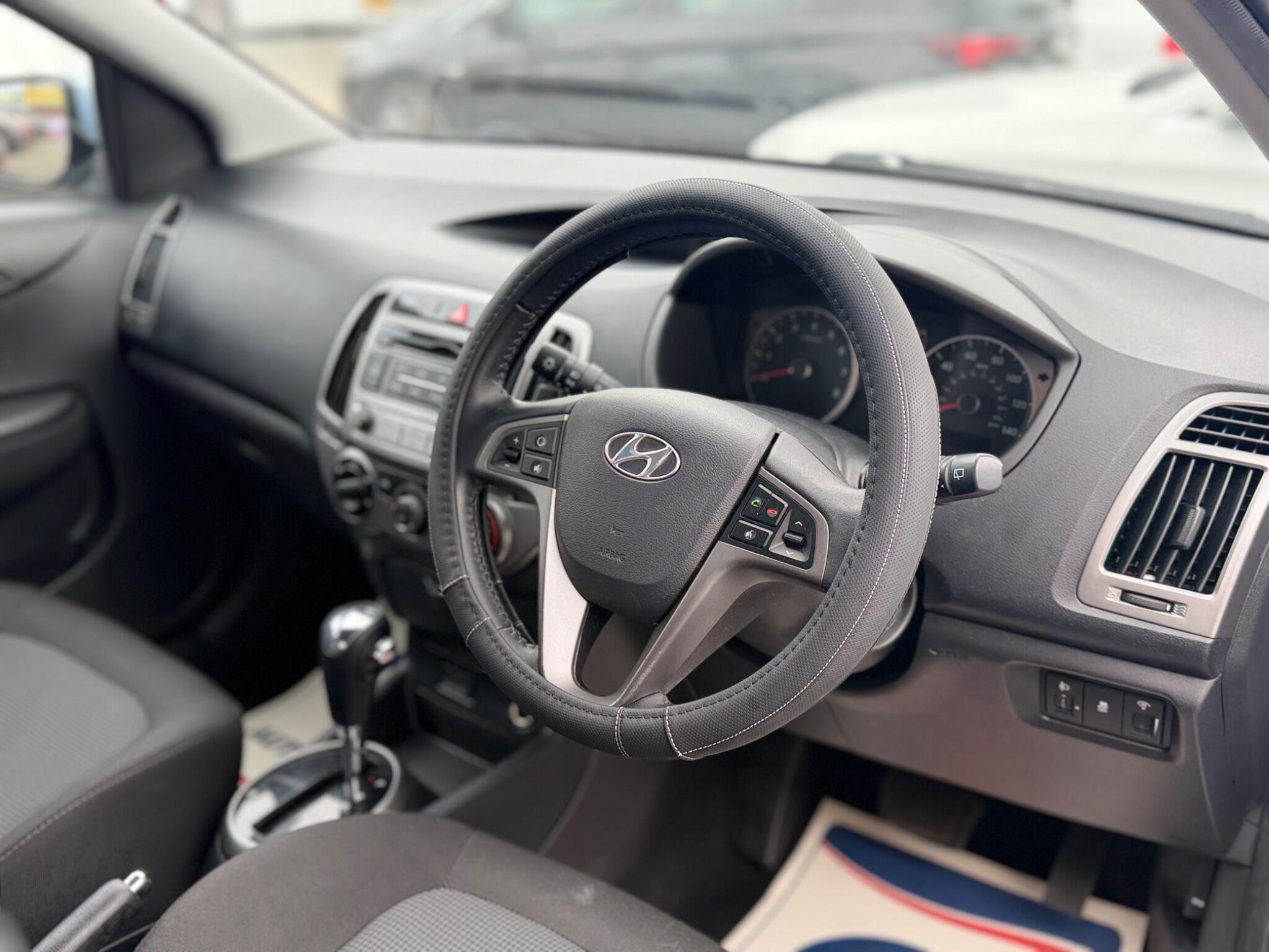 Hyundai I20 view 14