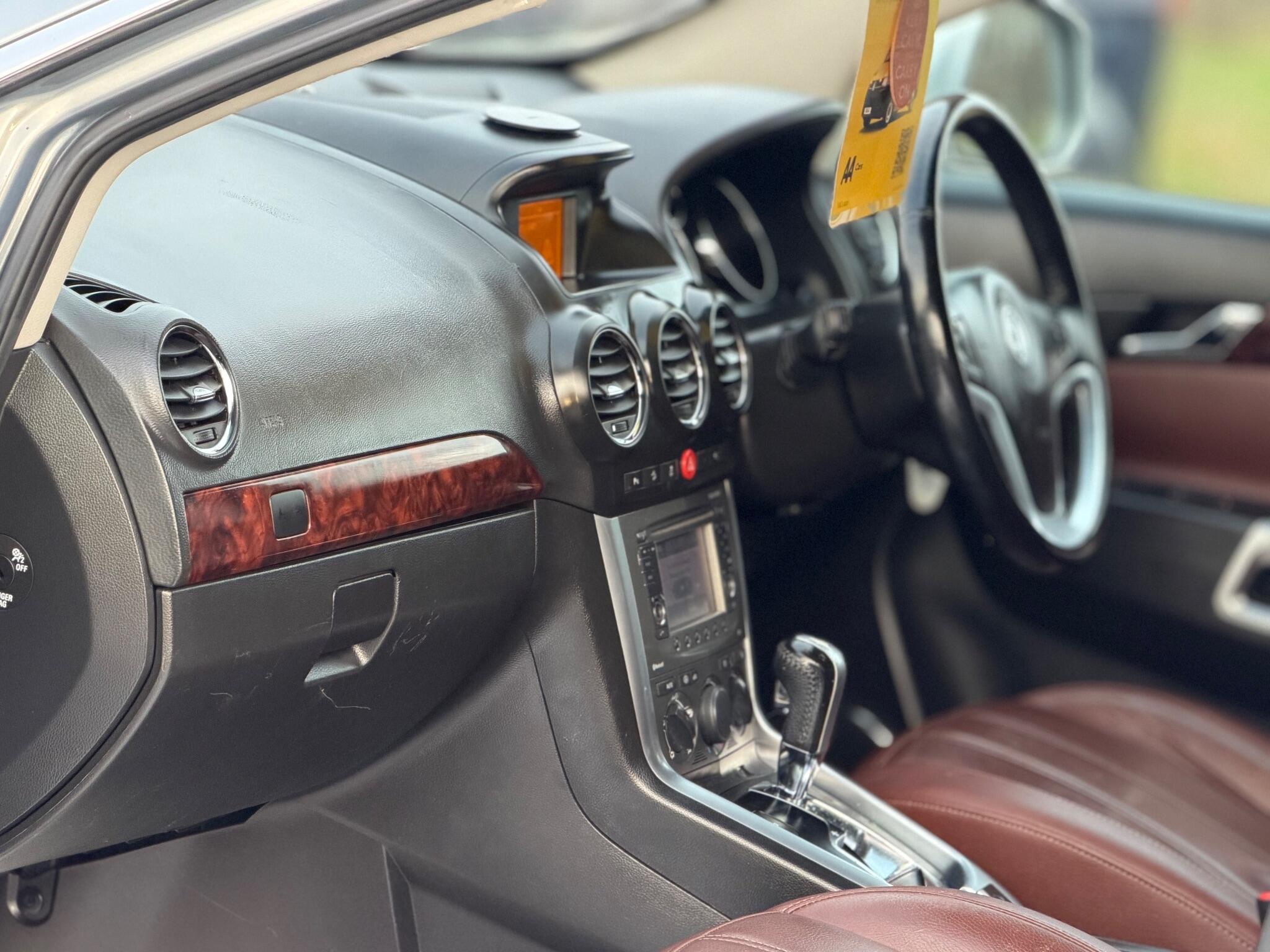 2012 Vauxhall Antara 2.2 CDTi SE Auto 4WD Euro 5 5dr (SNav) image 17