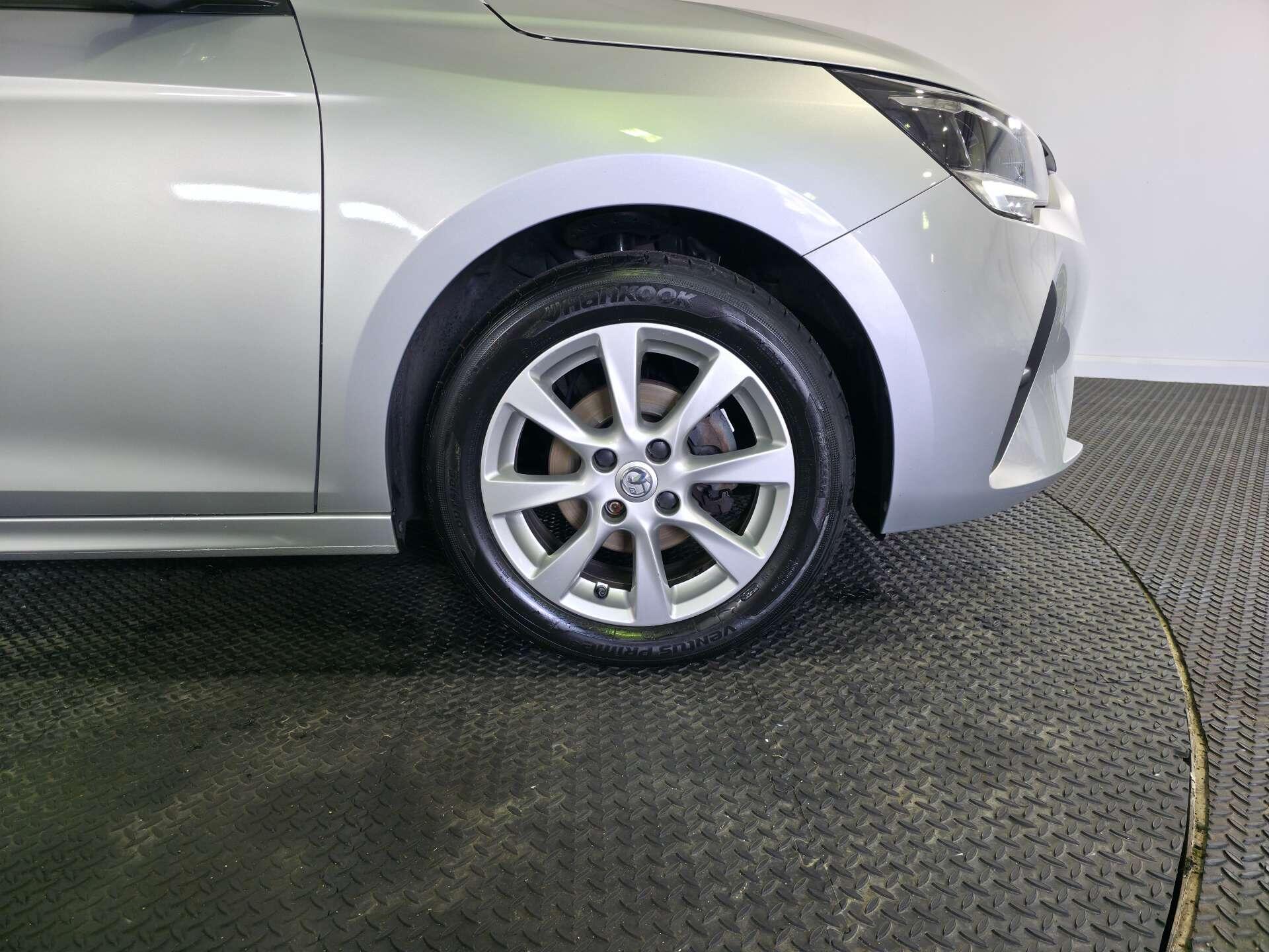Vauxhall Corsa view 58