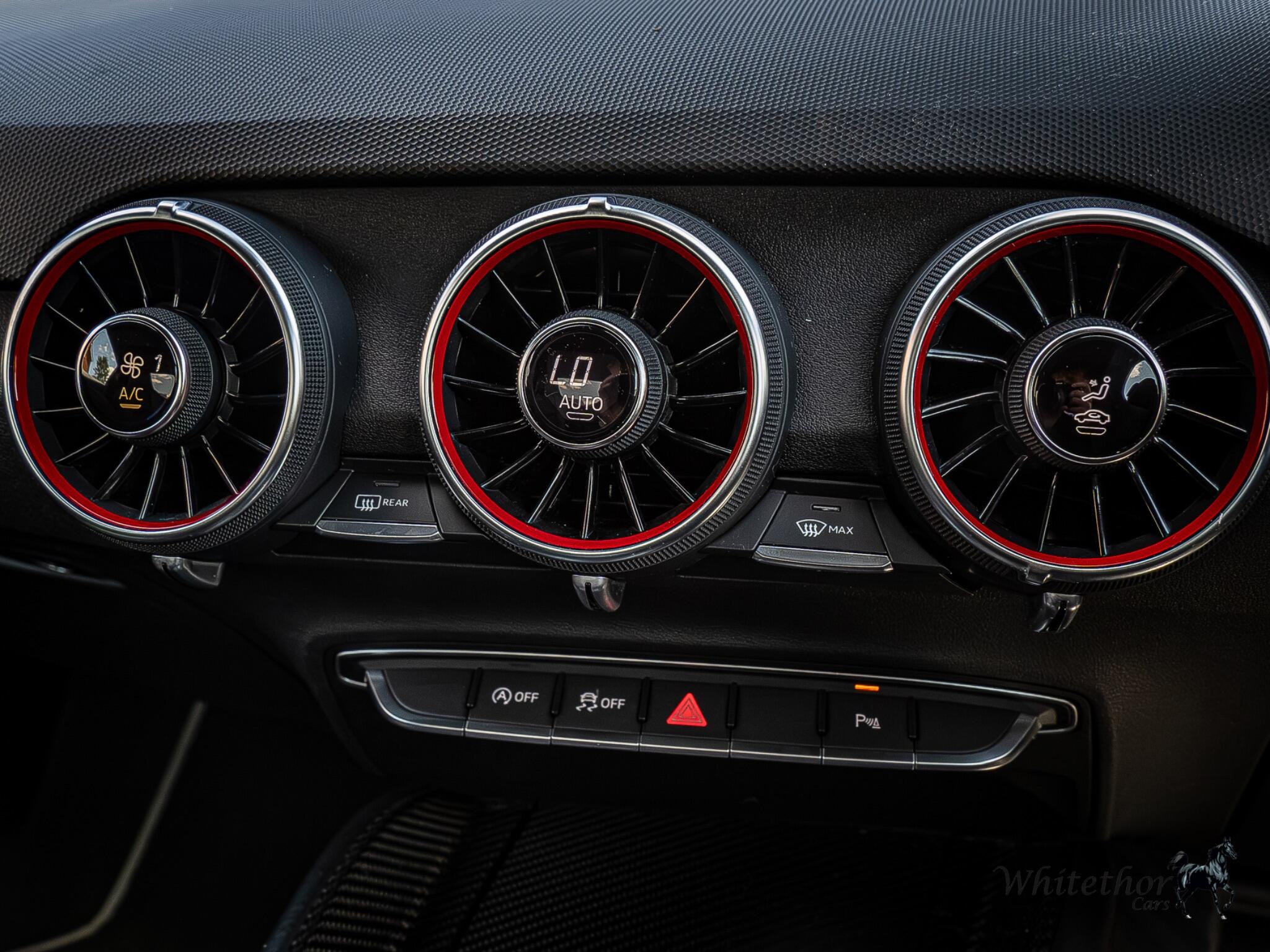 Audi TT RS view 27