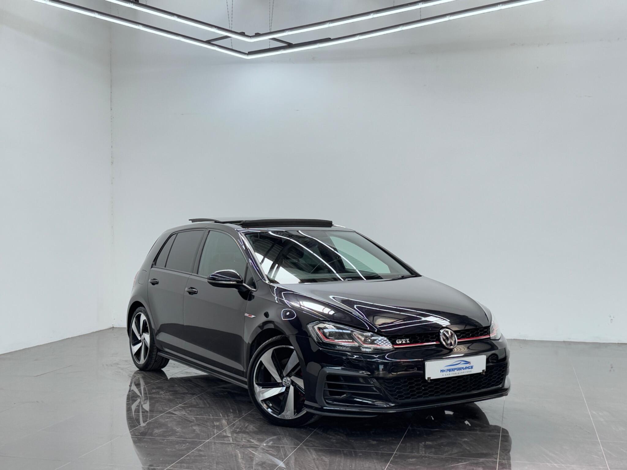 Volkswagen Golf view 18