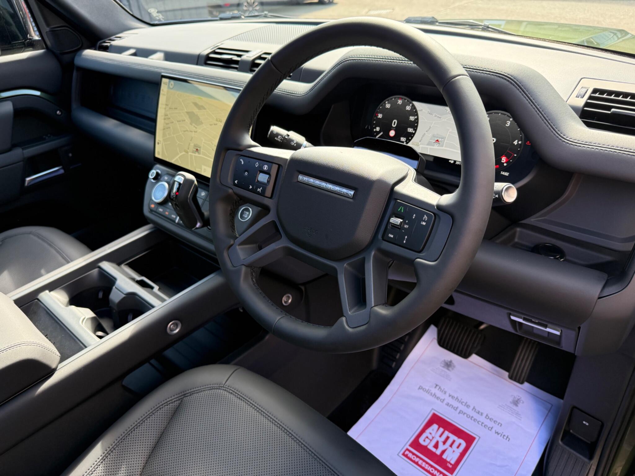 Land Rover Defender view 9