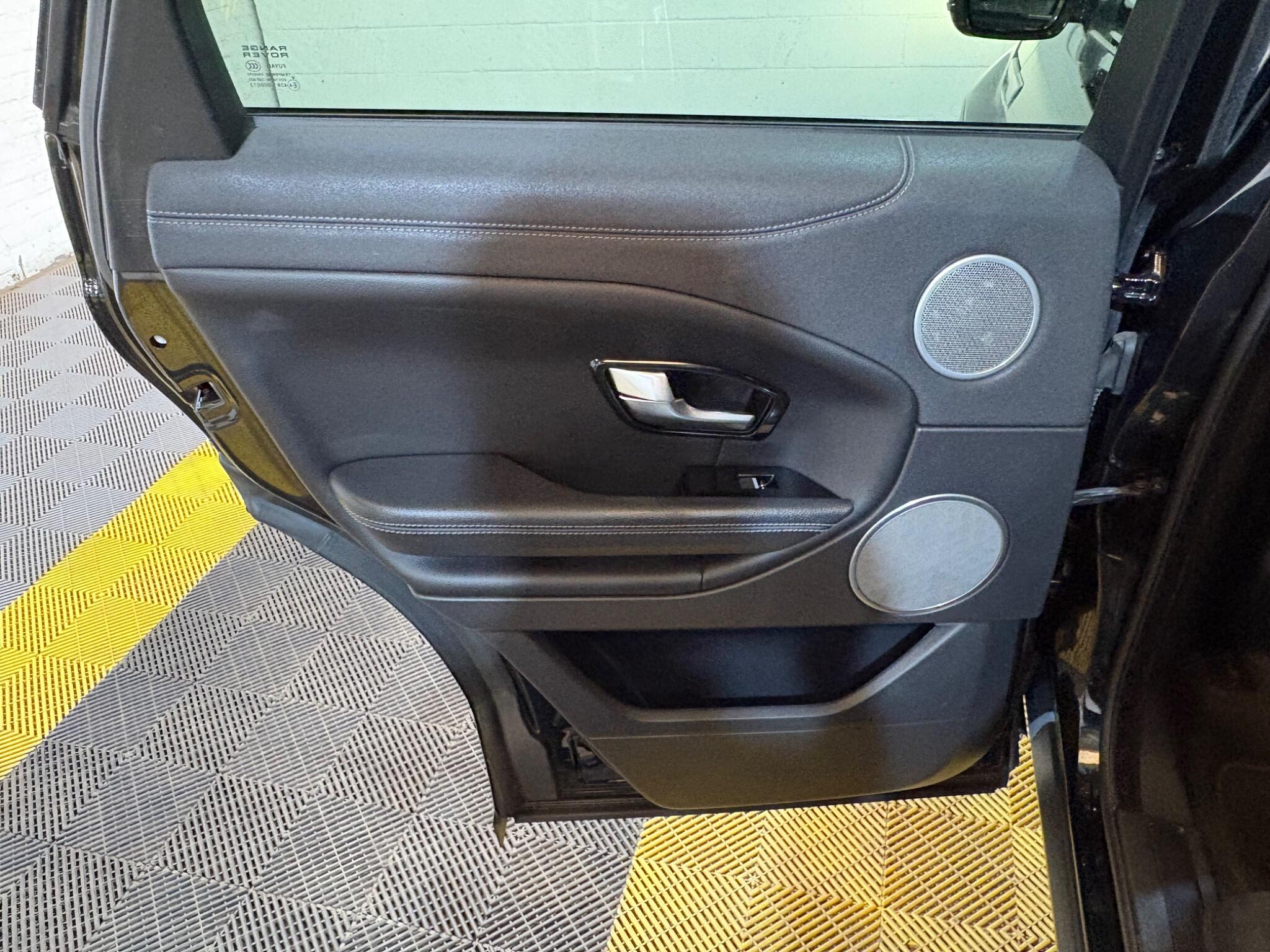 Land Rover Range Rover Evoque view 65