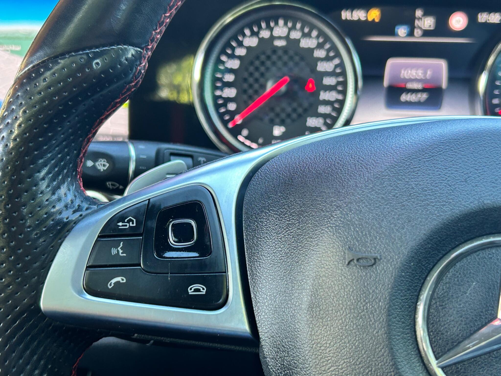 Mercedes-Benz E-Class view 31