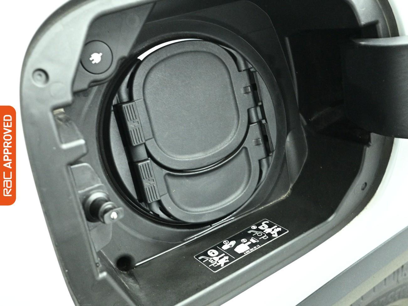 Mercedes-Benz Eqa view 16