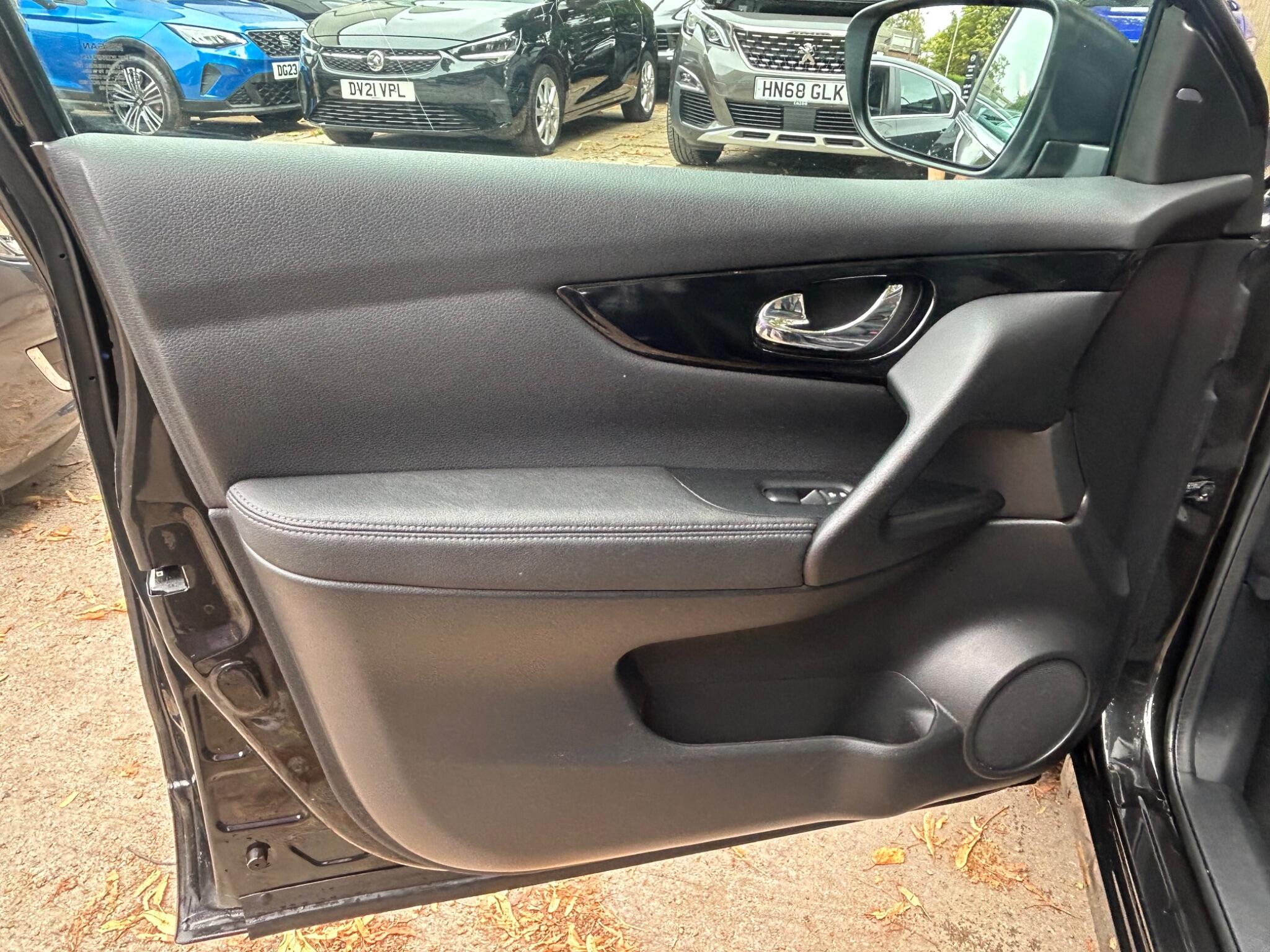 Nissan Qashqai view 30