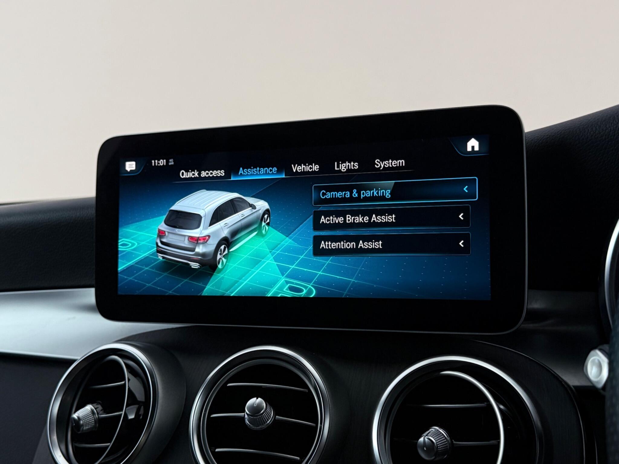 Mercedes-Benz GLC view 30