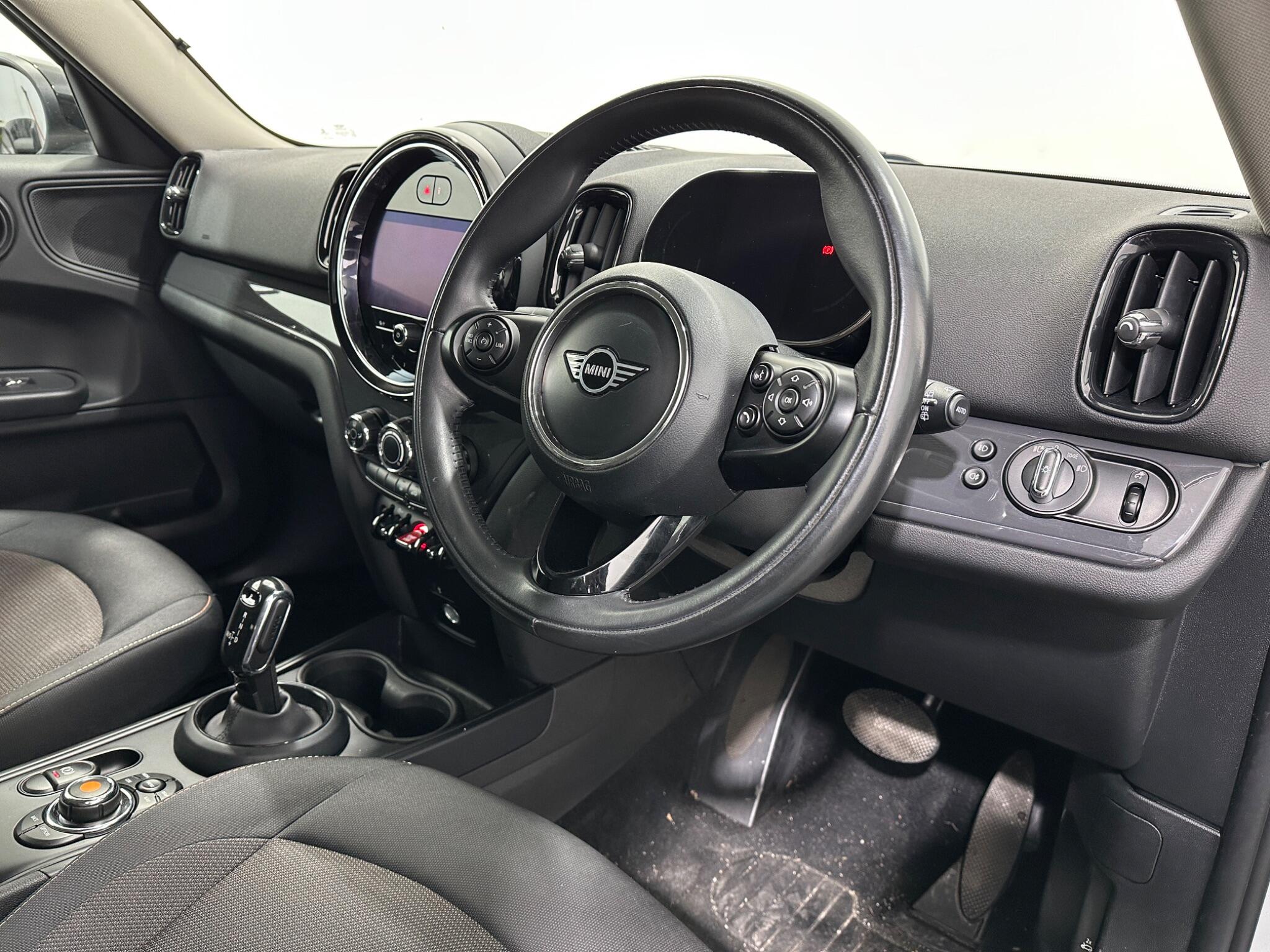 Mini Countryman view 11
