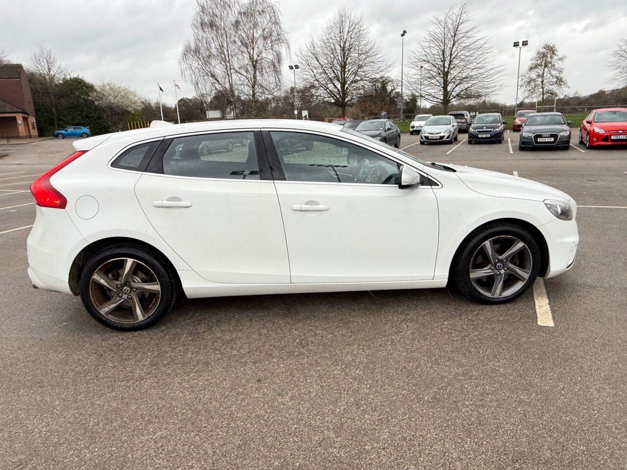 Volvo V40 view 25