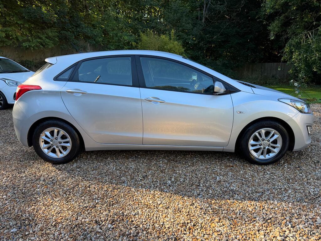 Hyundai I30 view 6