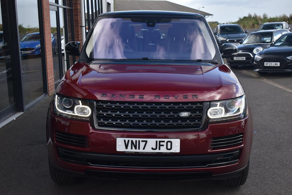 Land Rover Range Rover view 3