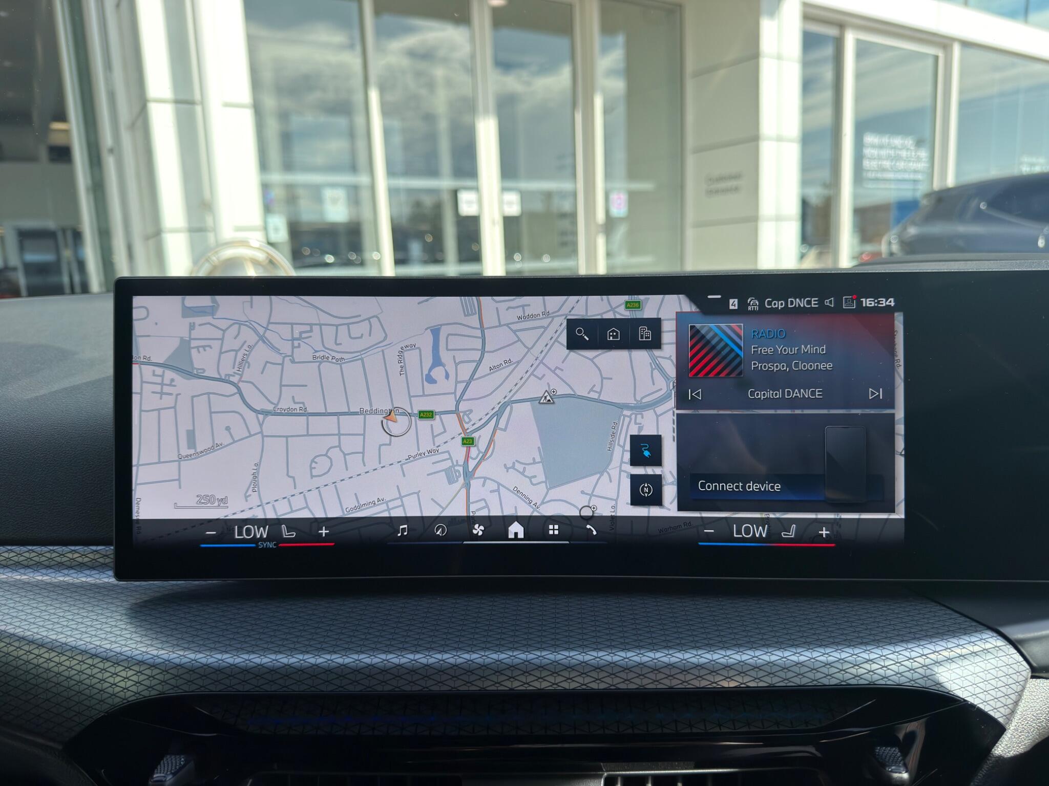 BMW I4 view 23