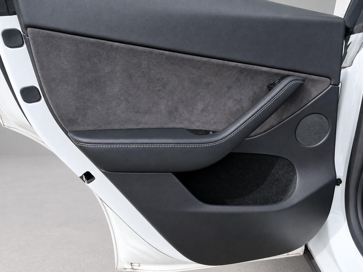 Tesla Model Y view 23