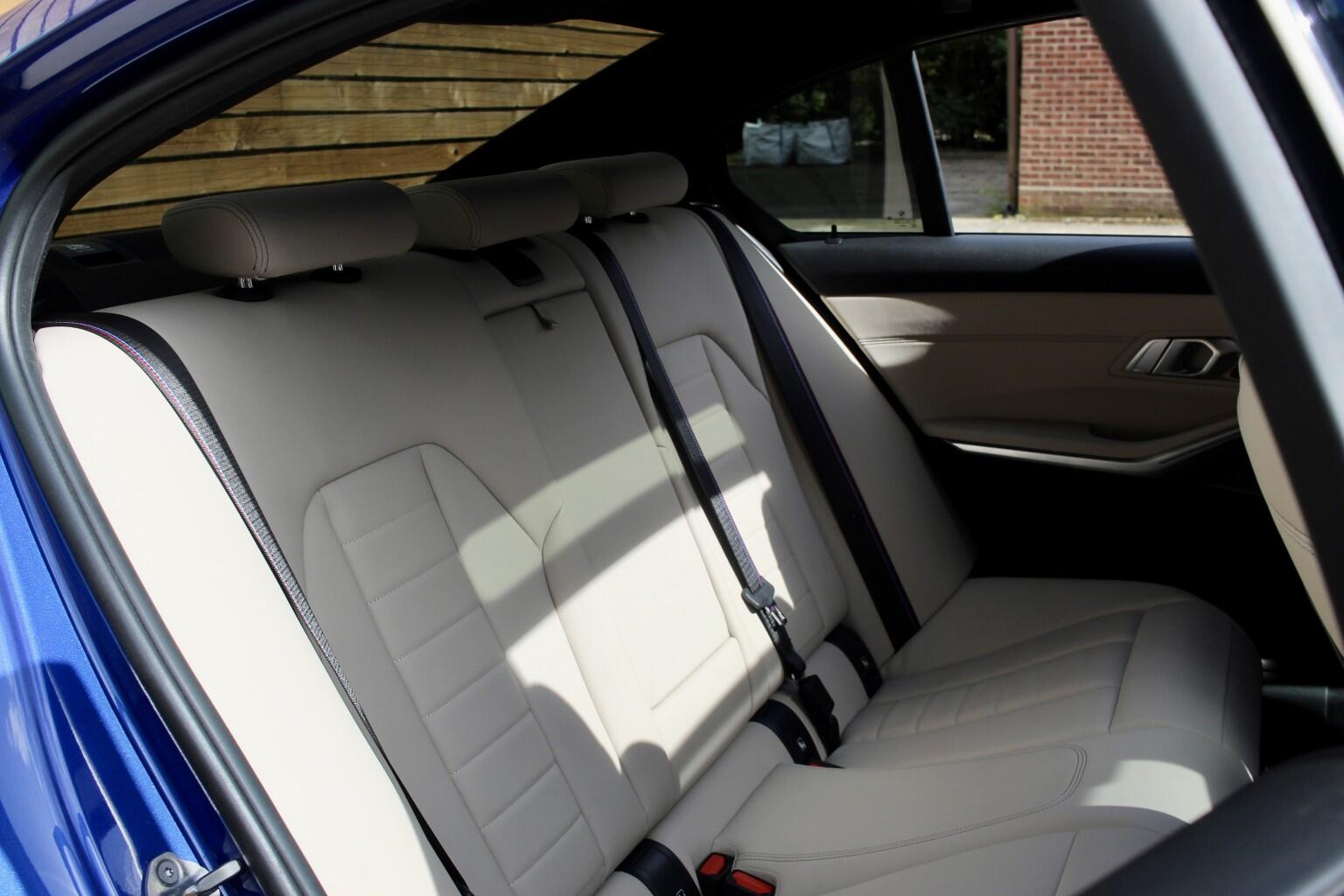 BMW 3 Series view 12