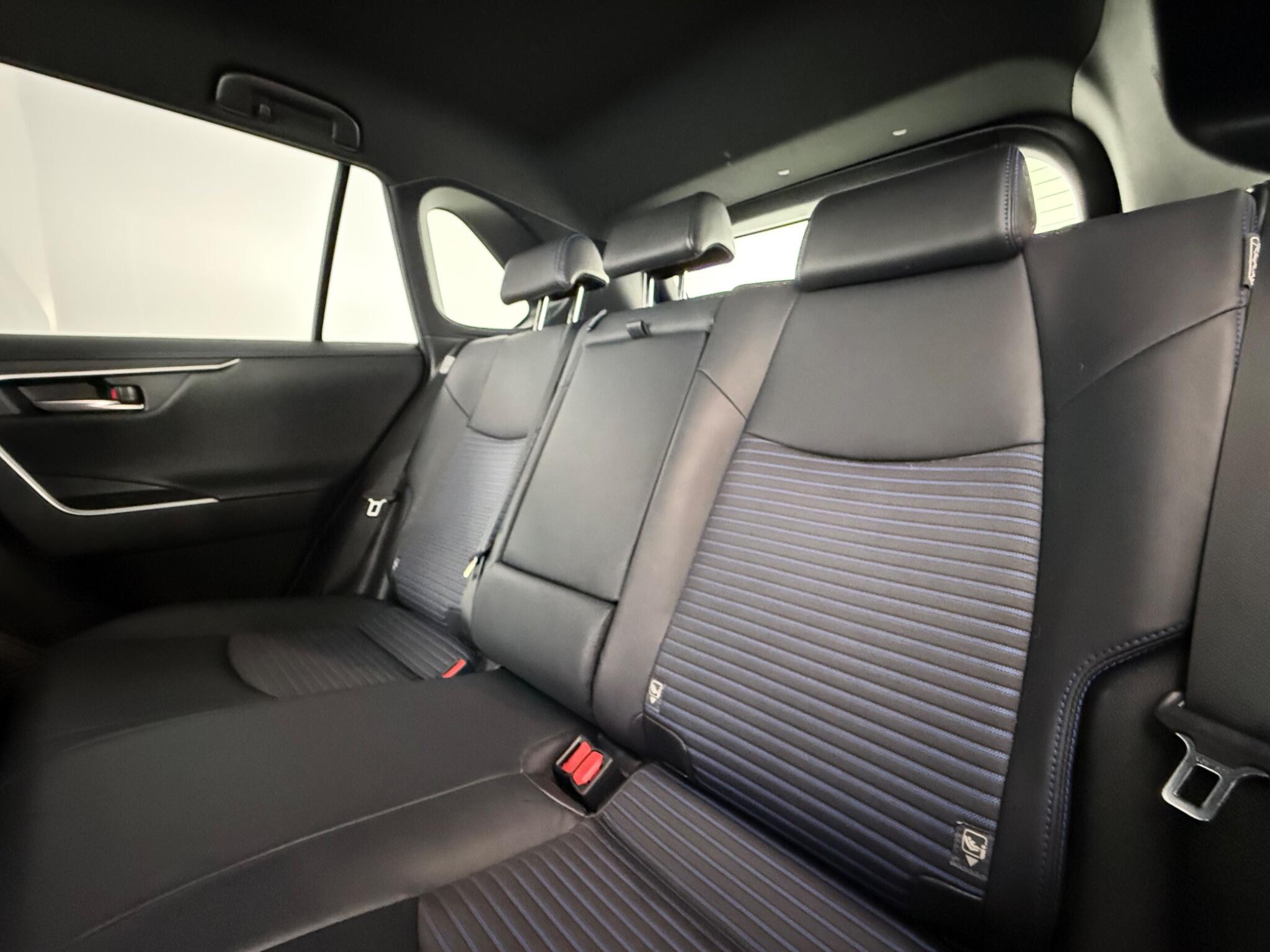 Toyota Rav4 view 31