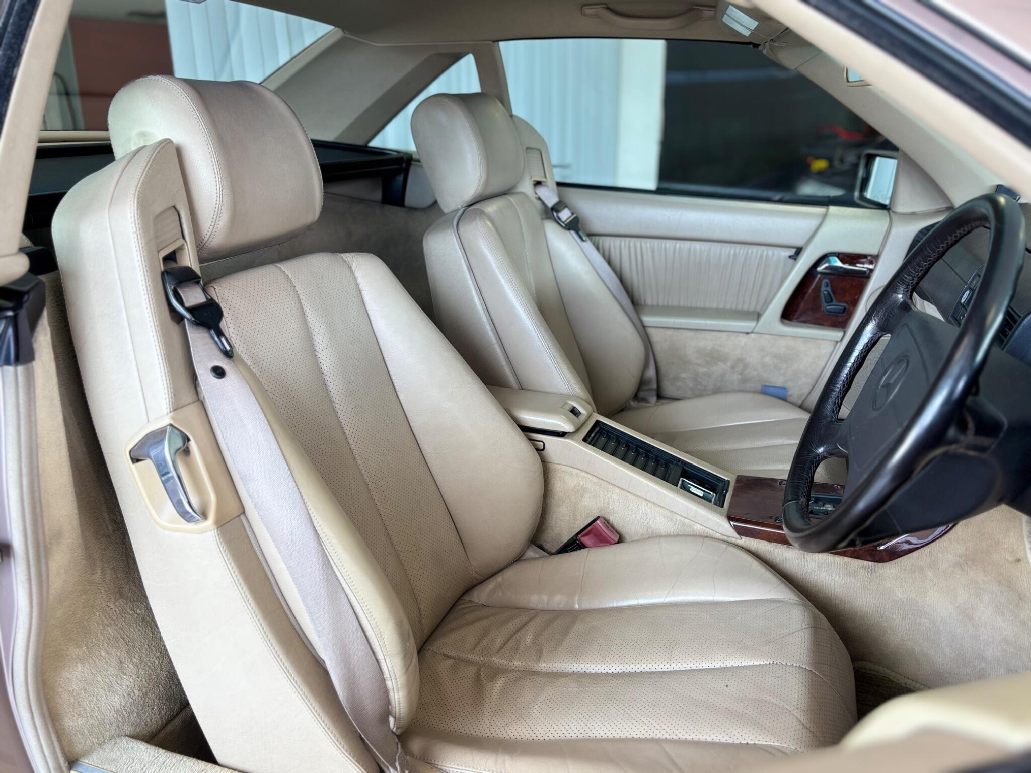 Mercedes-Benz SL view 15