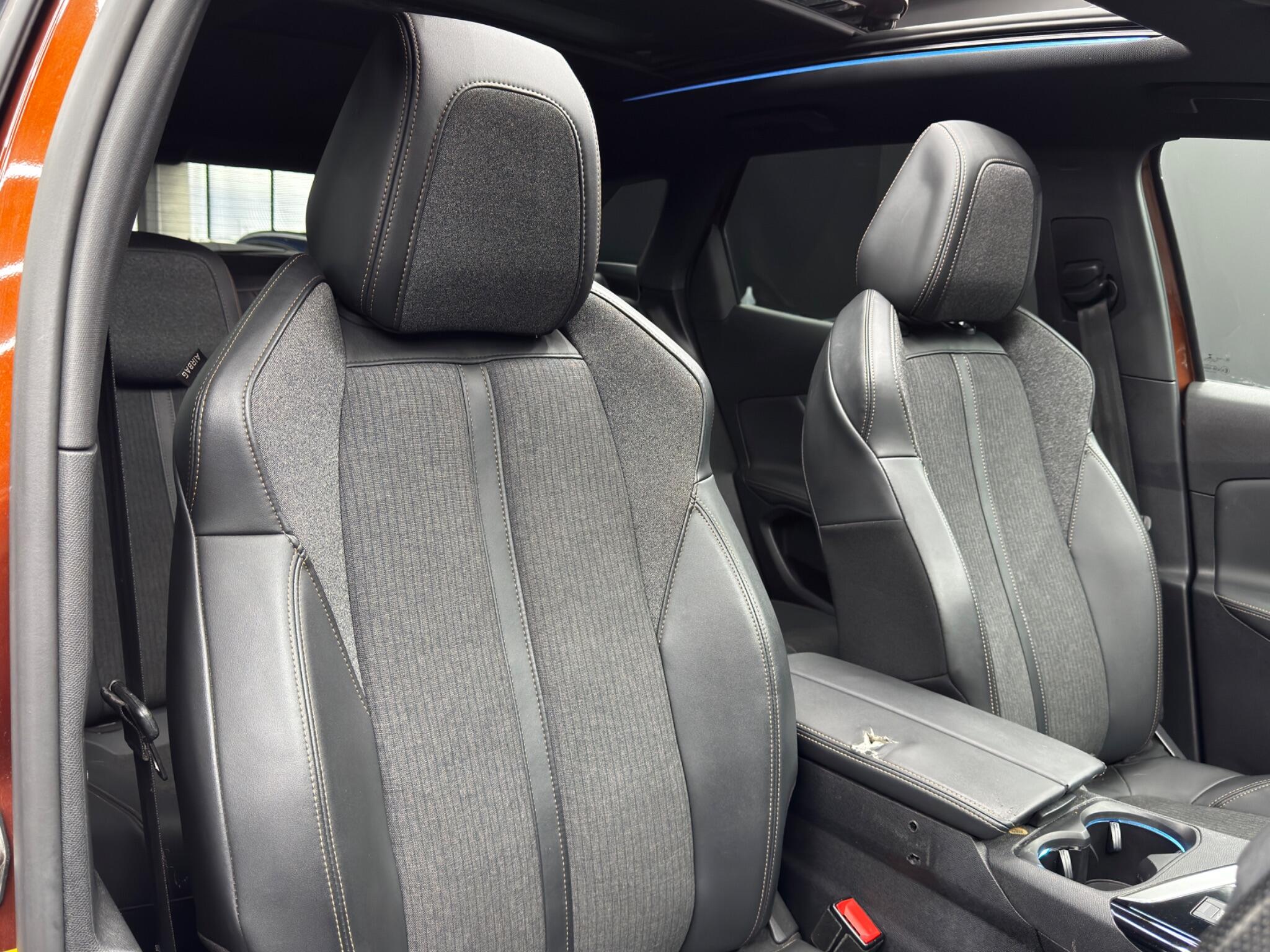 Peugeot 3008 view 12