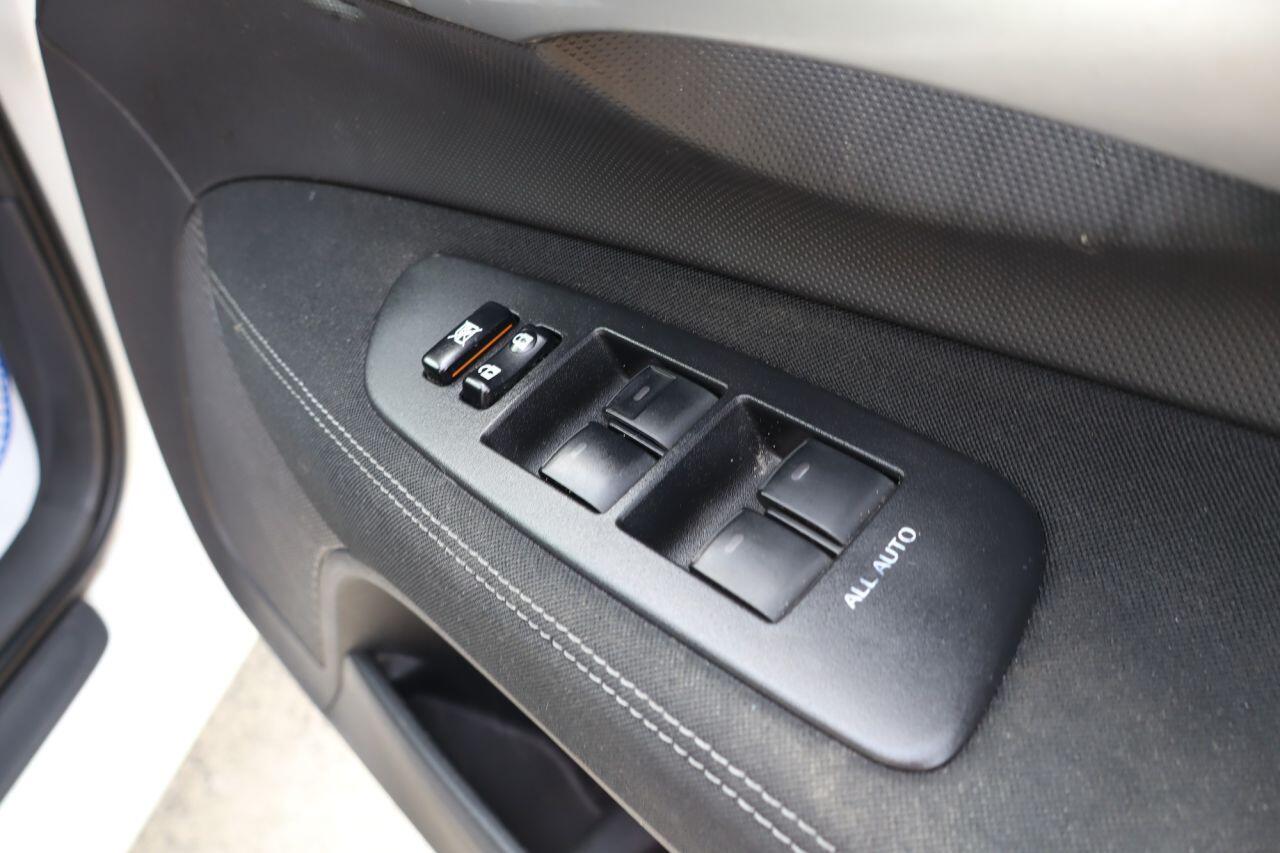 Toyota Auris view 7