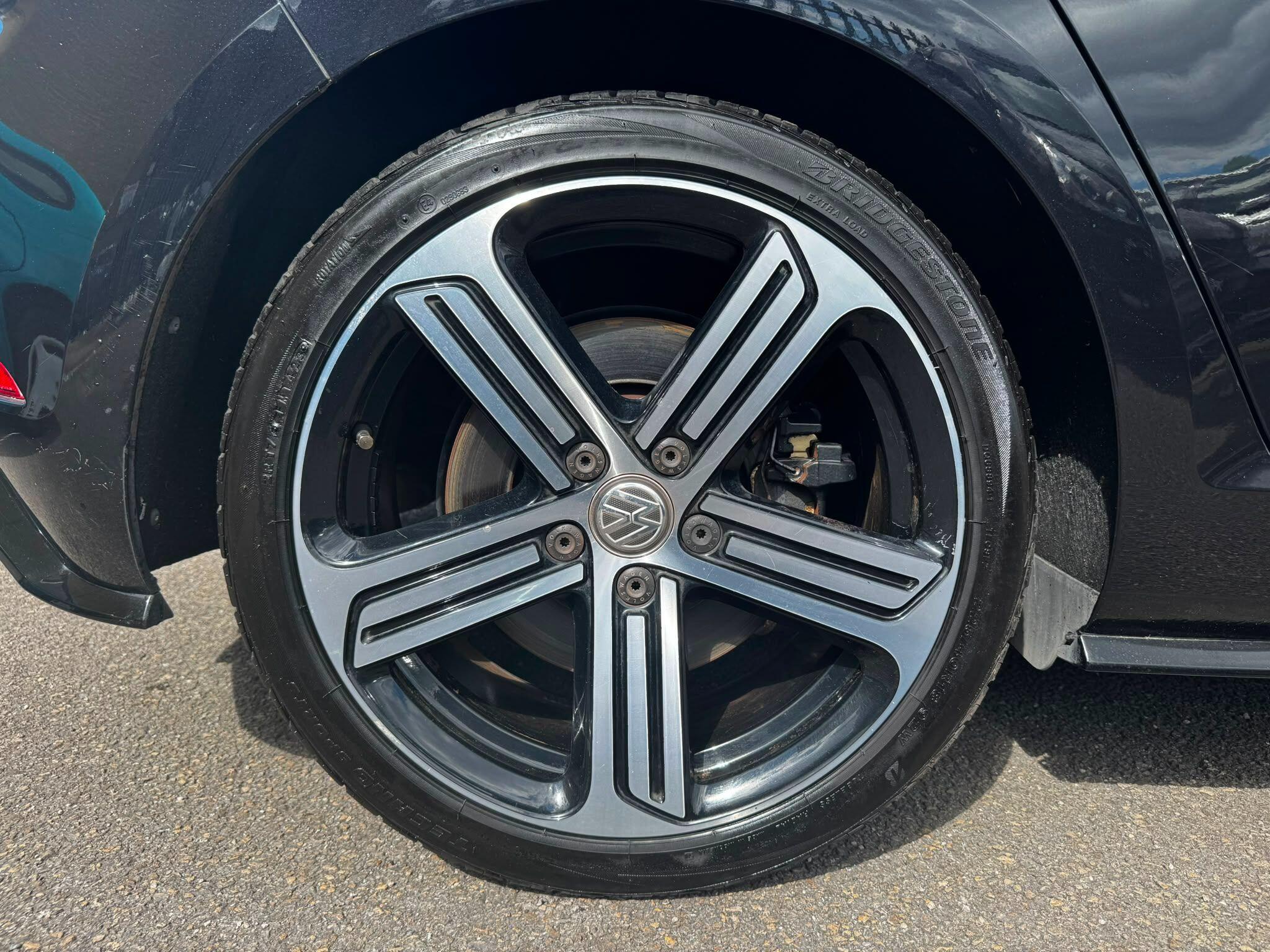 Volkswagen Golf view 30