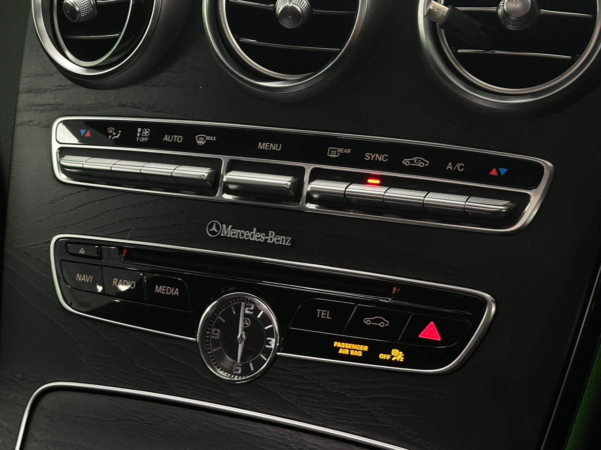 Mercedes-Benz C Class view 29