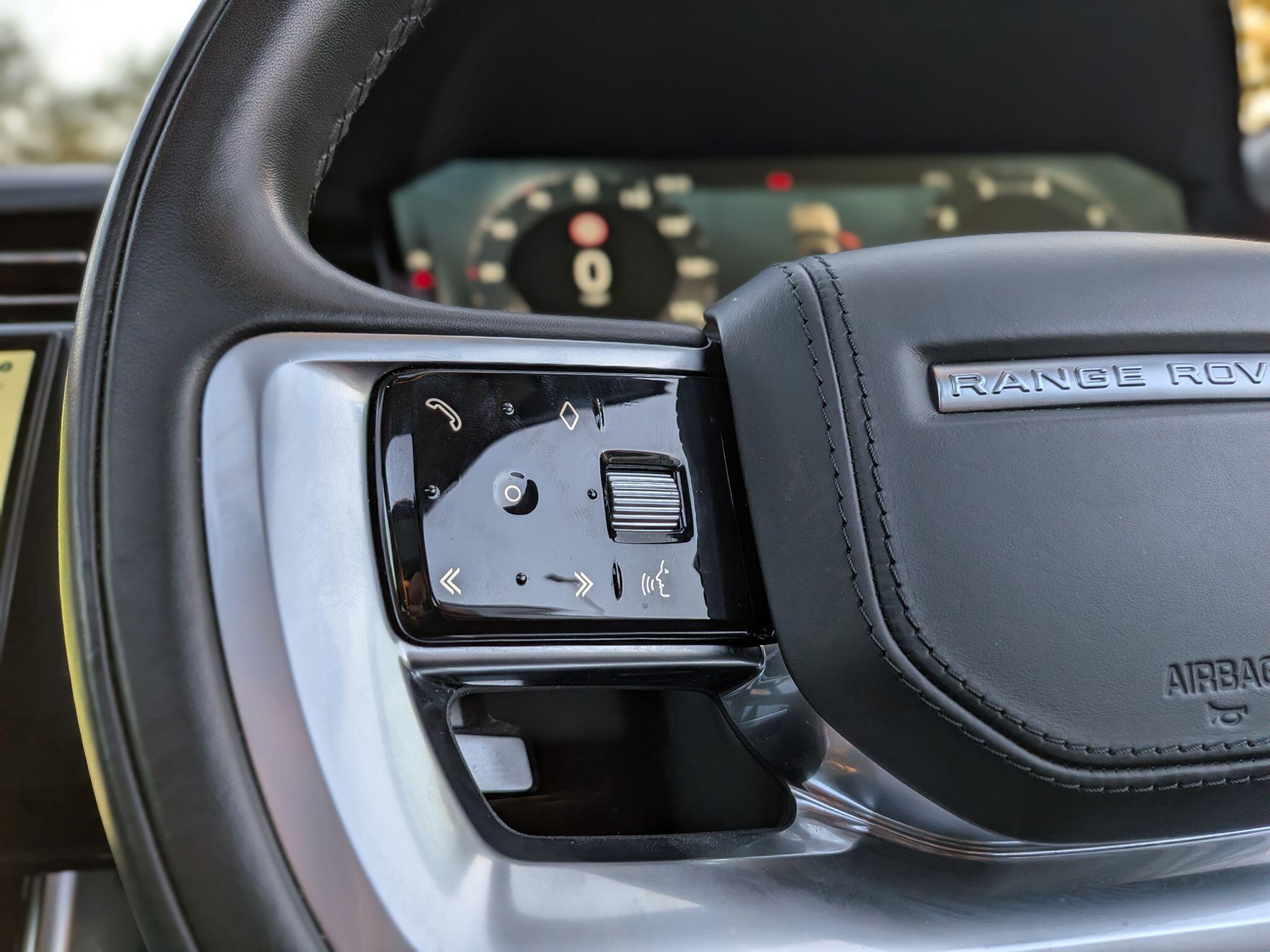 Land Rover Range Rover view 39