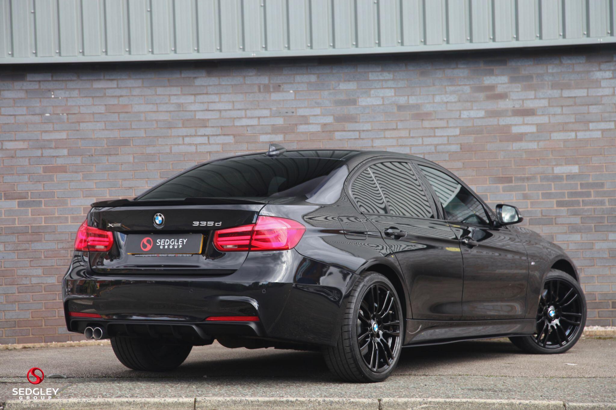 BMW 3 Series view 3