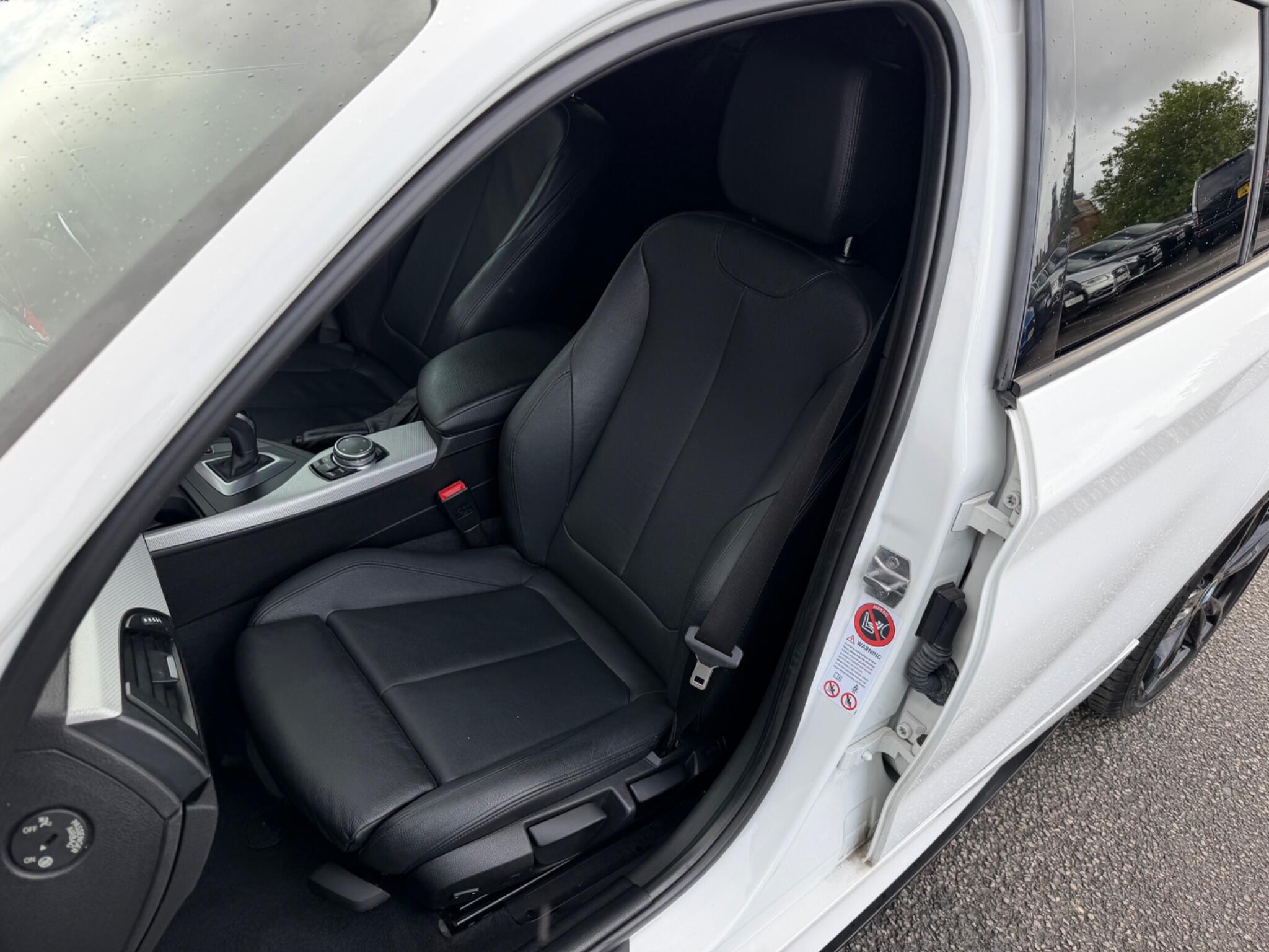 BMW 1 Series view 17