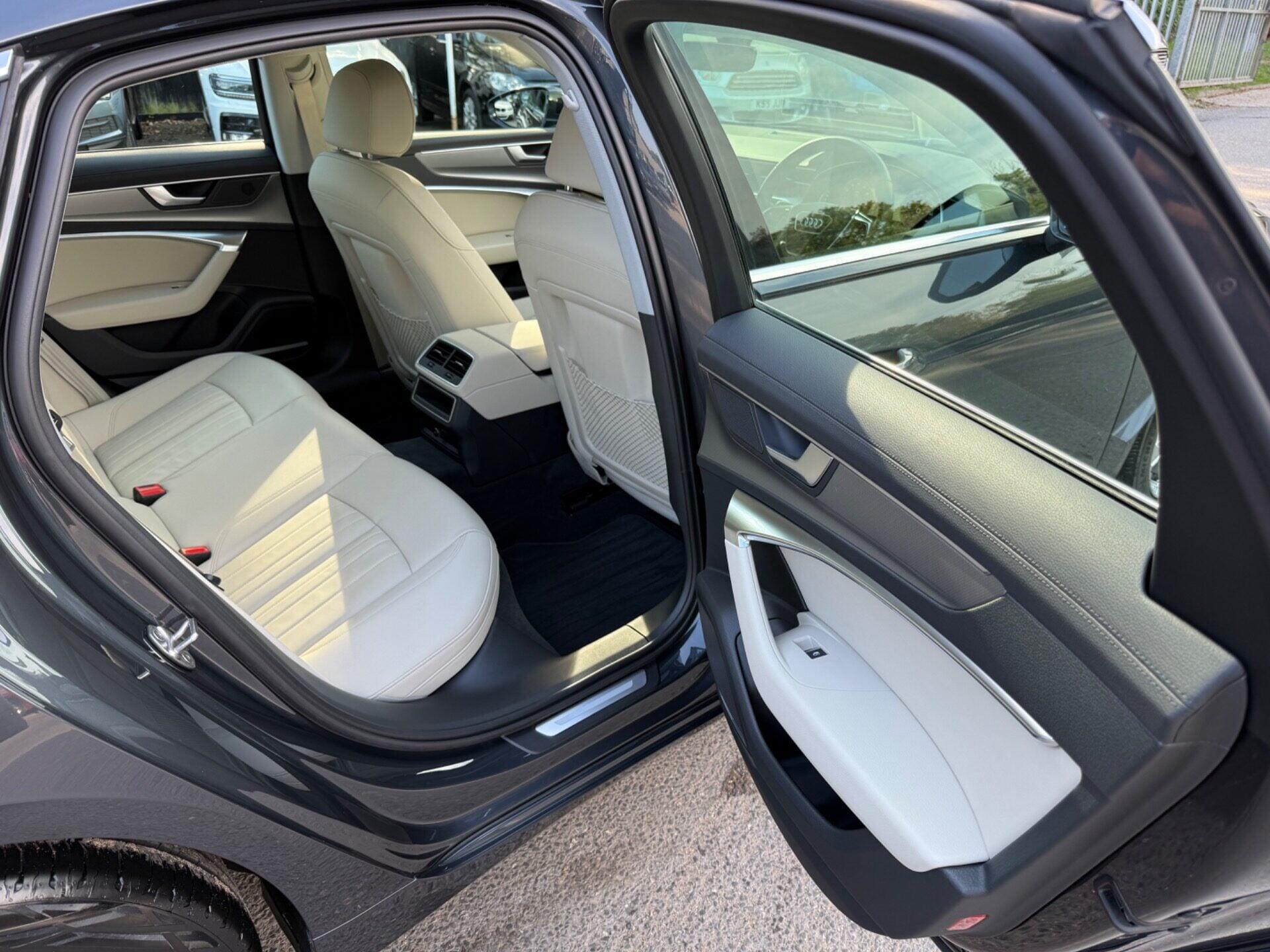 Audi A6 view 30