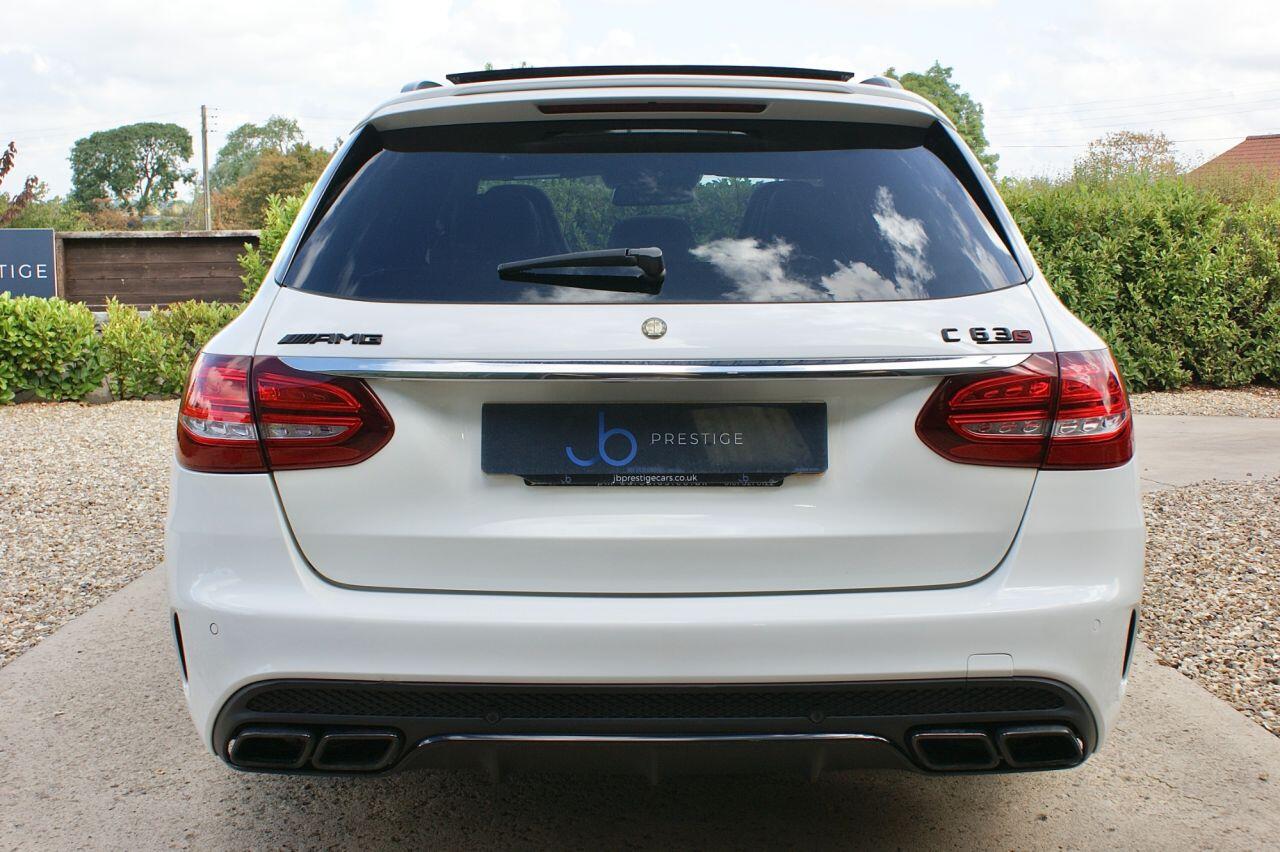 Mercedes-Benz C Class view 19