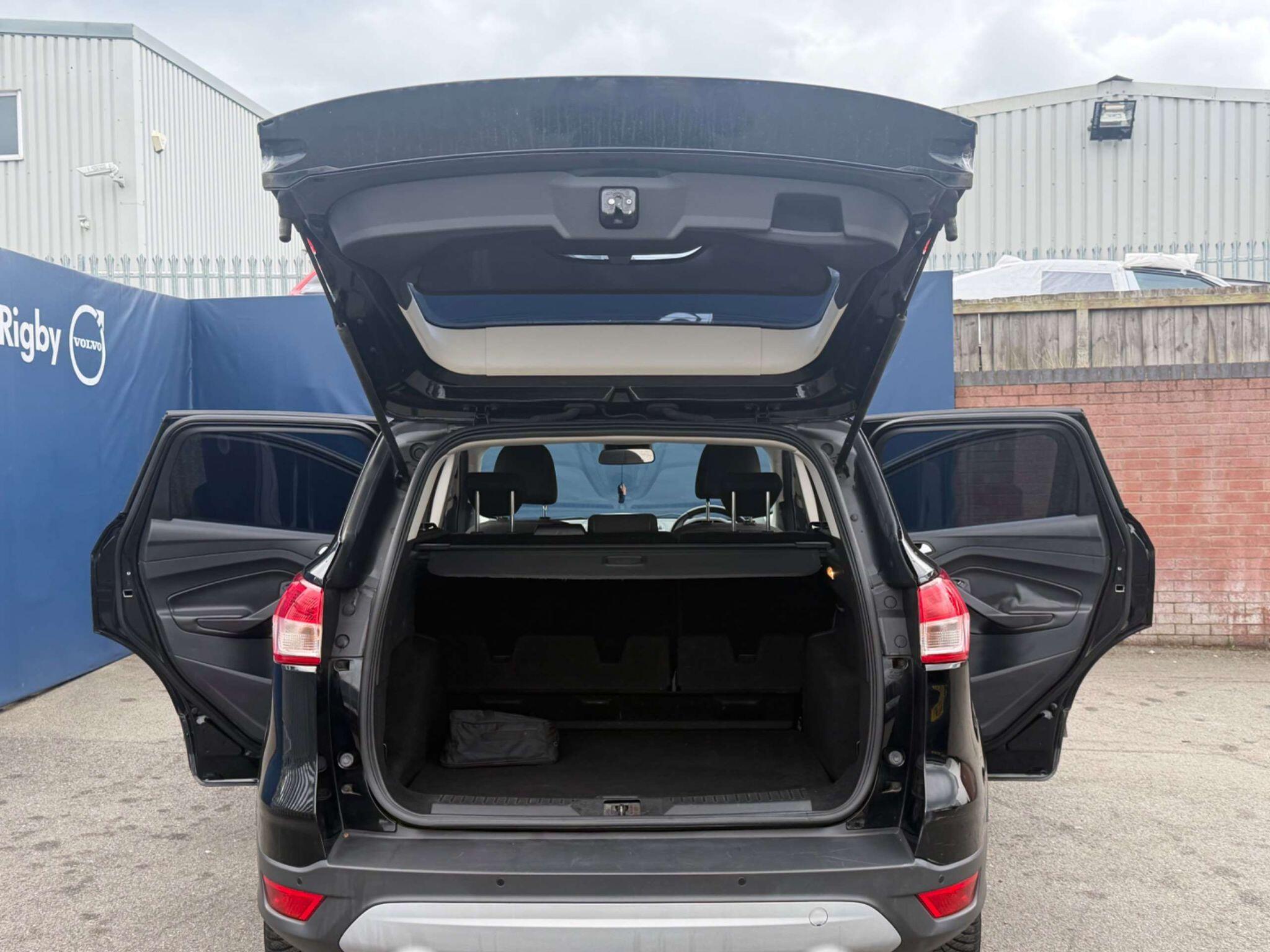 Ford Kuga view 24