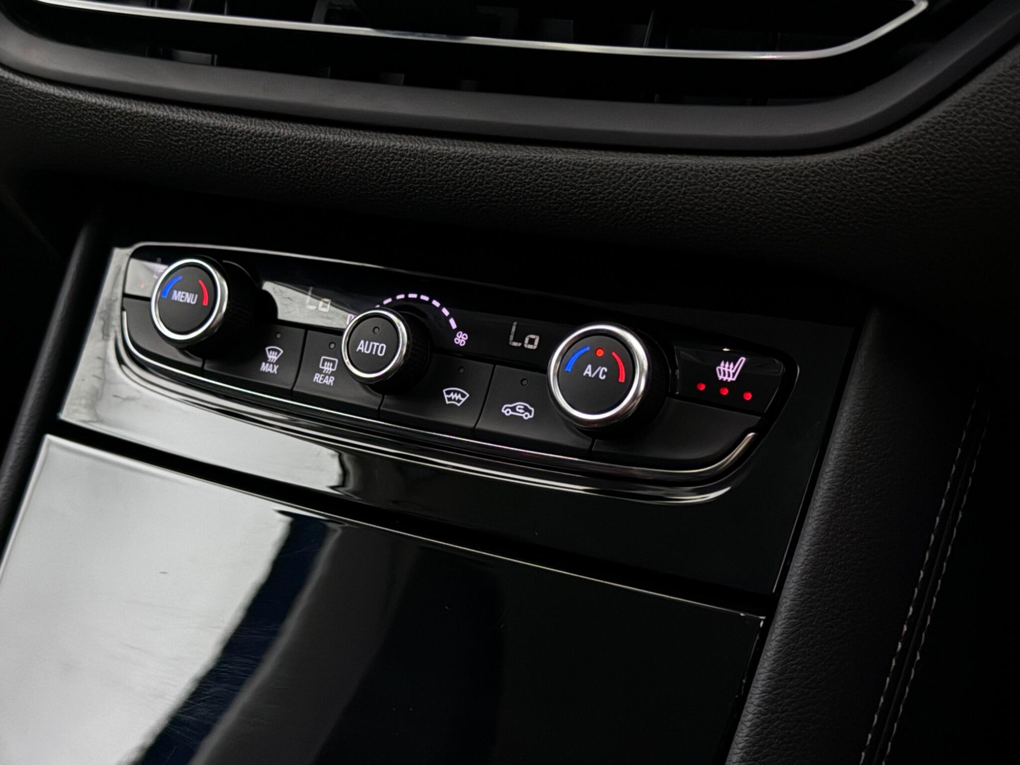 Vauxhall Grandland X view 25