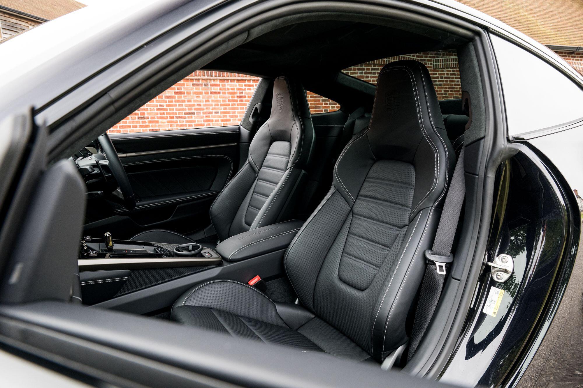 Porsche 911 view 43