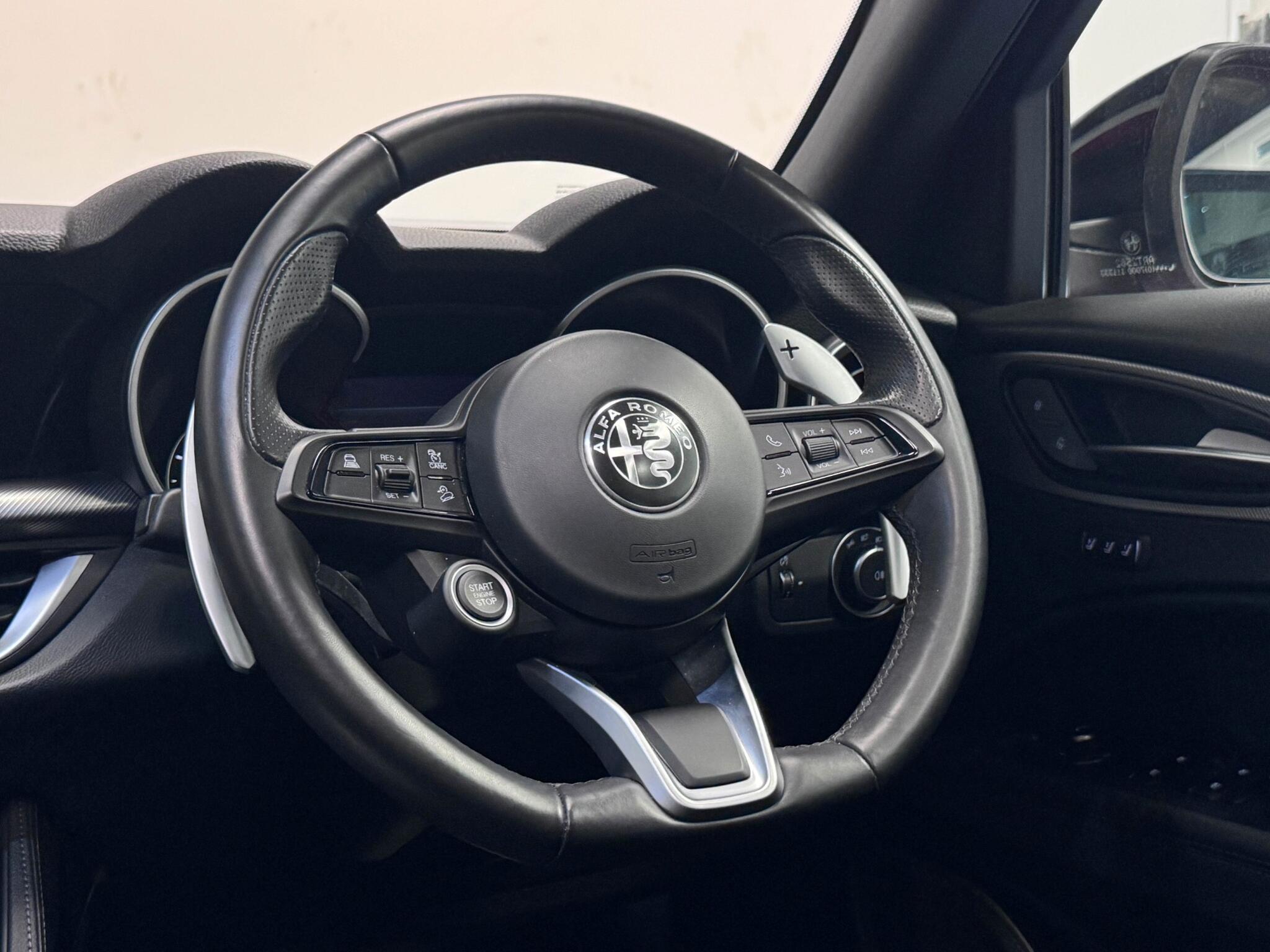 Alfa Romeo Stelvio view 16