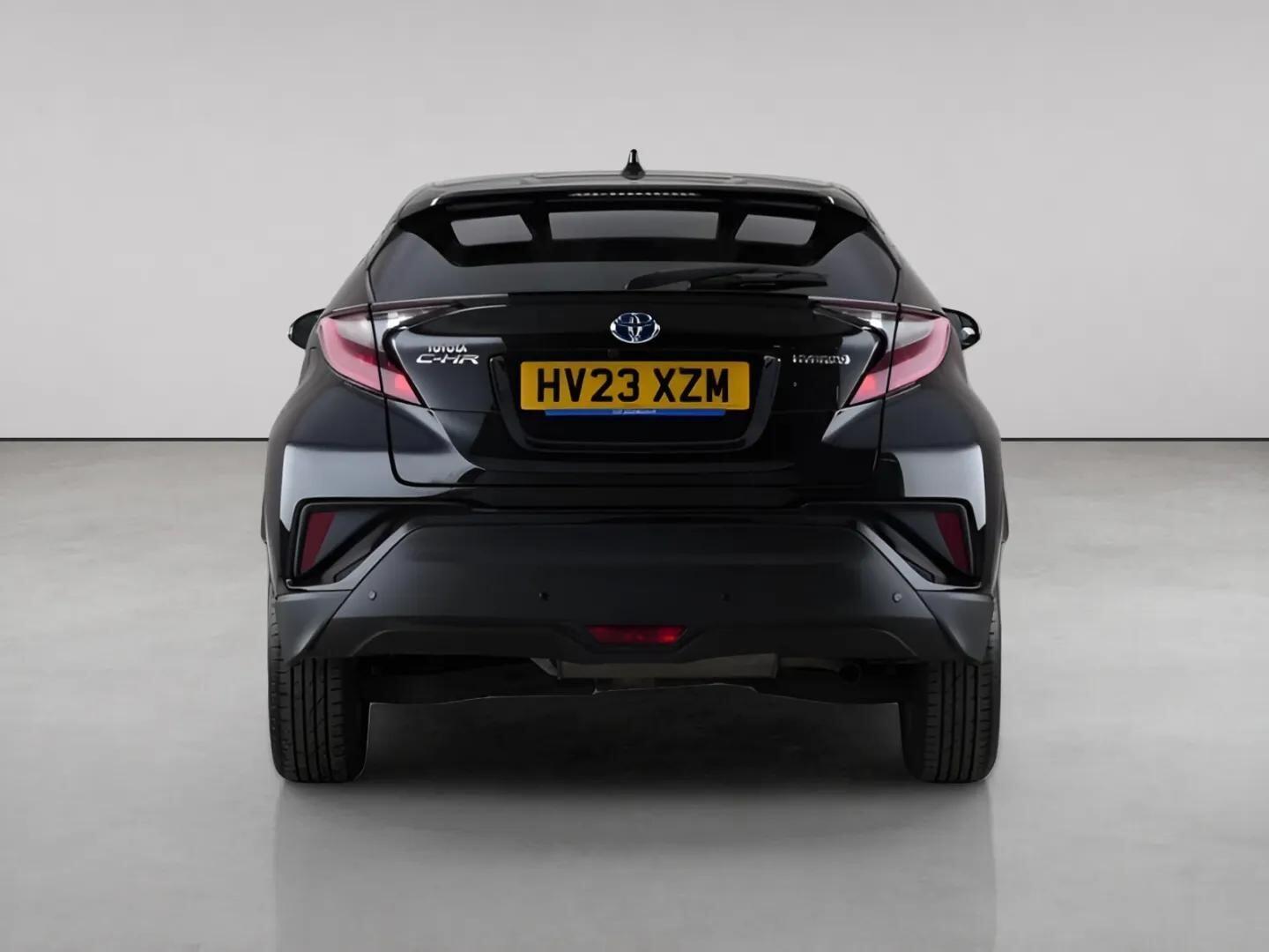 Toyota C-HR view 7