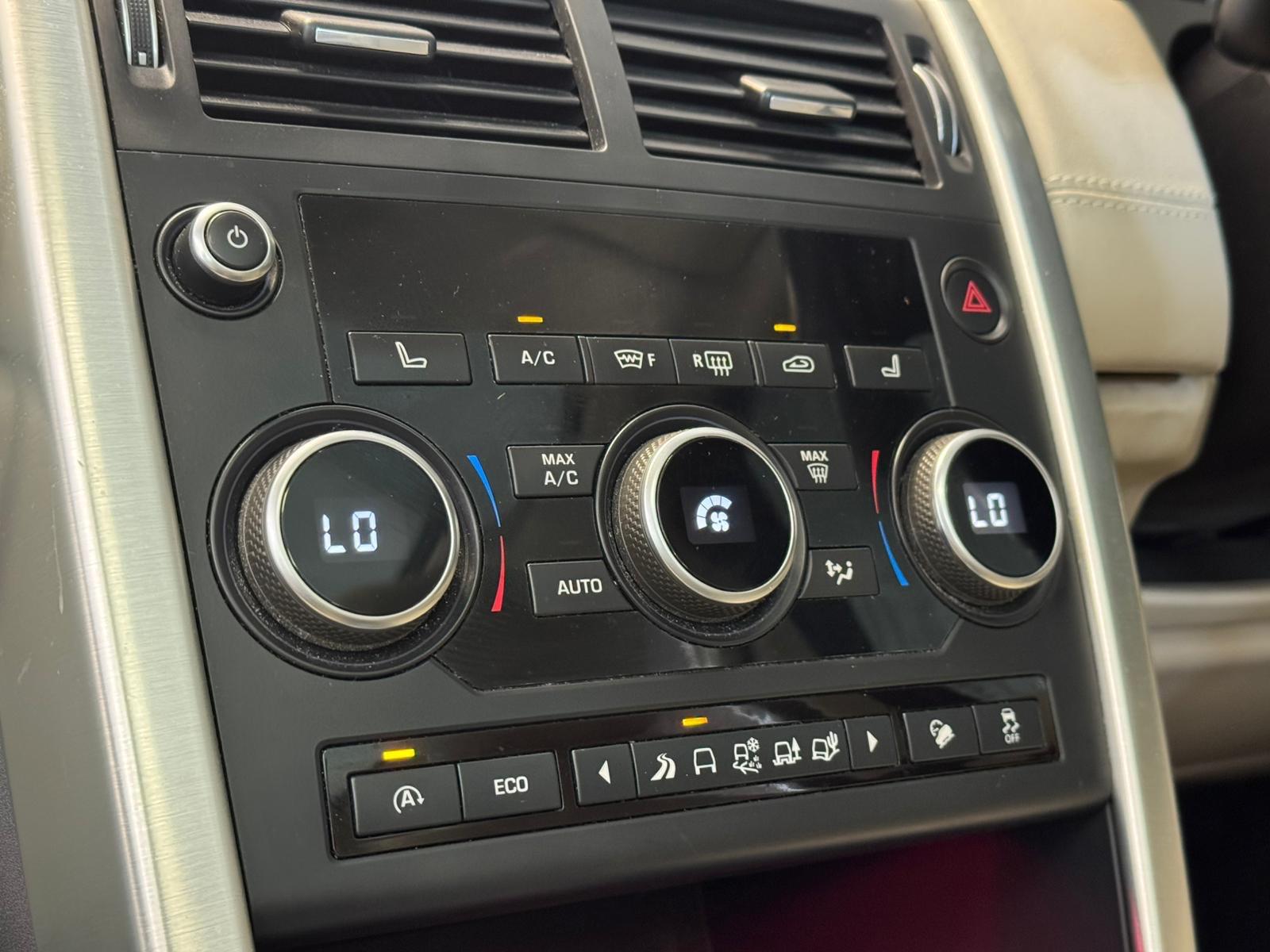 2016 Land Rover Discovery Sport 2.0 TD4 HSE Luxury Auto 4WD Euro 6 (s/s) 5dr • 103,000 miles image 29