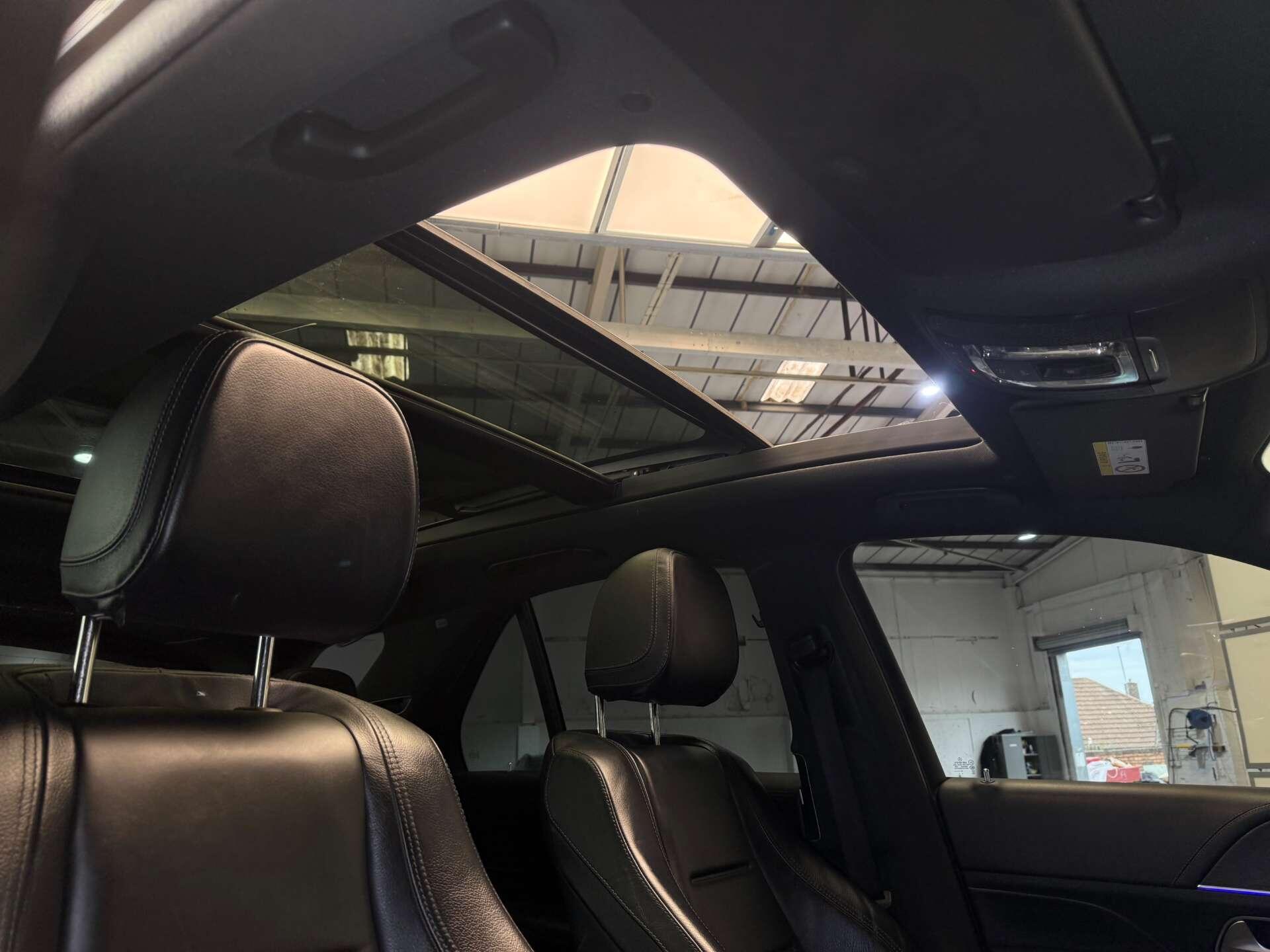 Mercedes-Benz Gle view 24