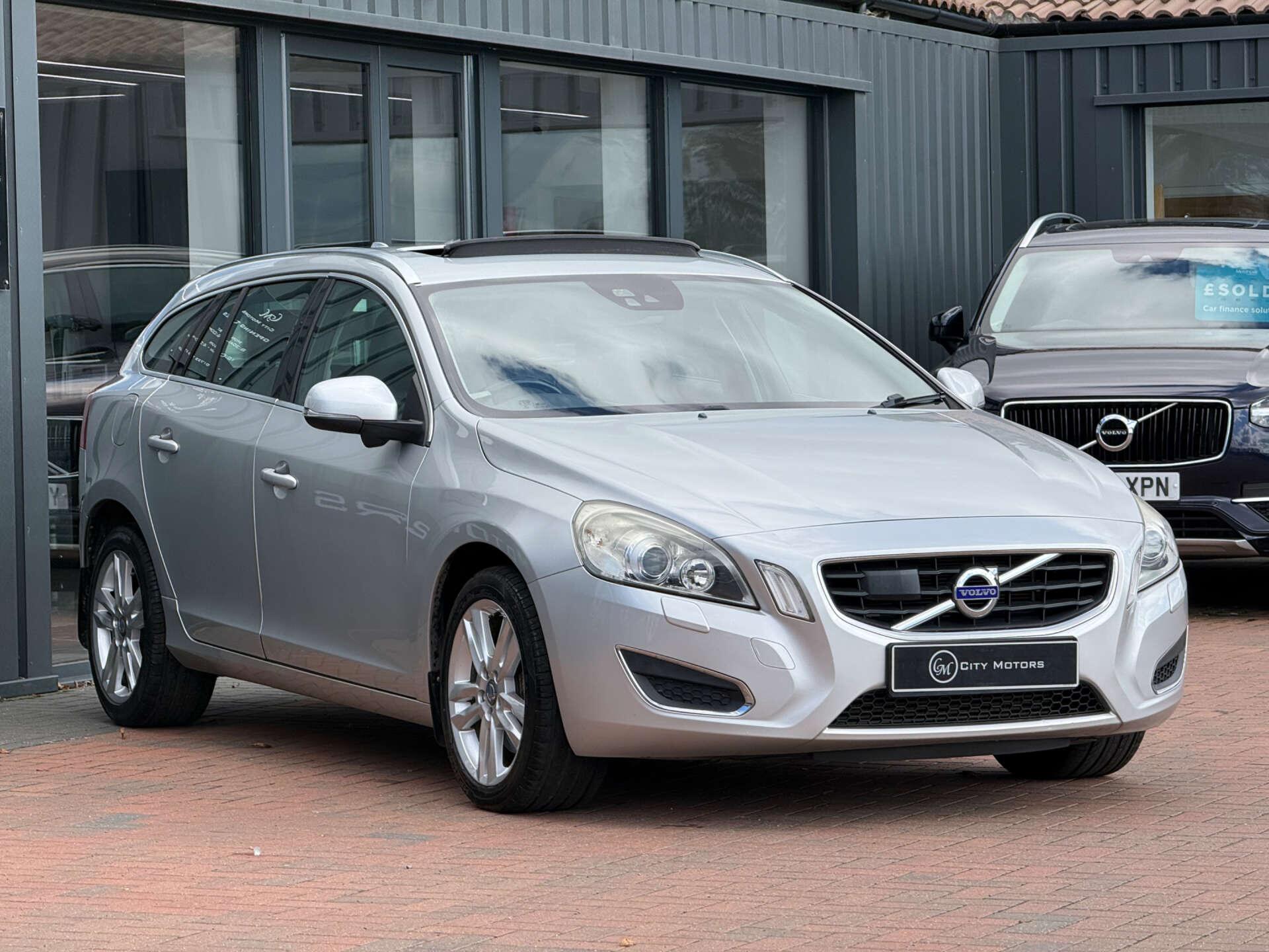 Volvo V60 view 14