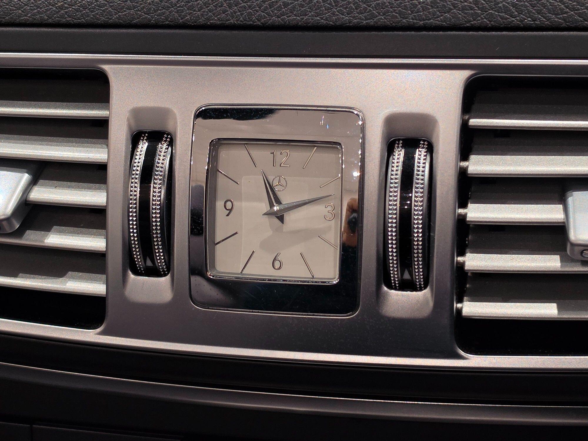 Mercedes-Benz E-Class view 89